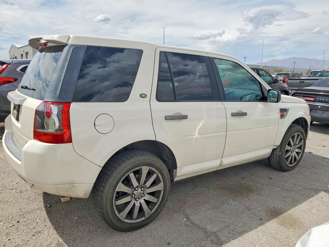 2008 Land Rover Lr2 Hse Technology White vin: SALFT24N68H066884