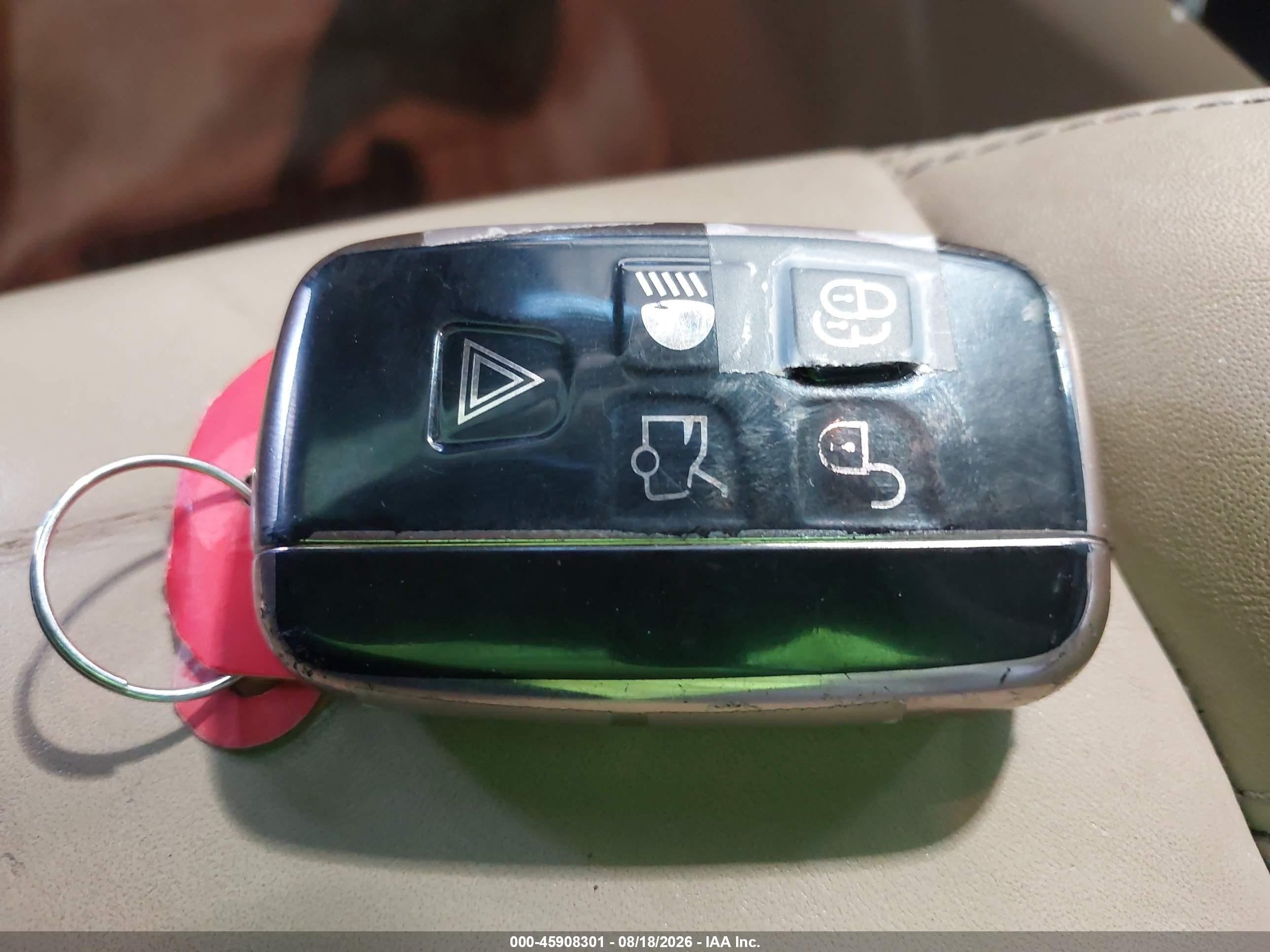 2014 Land Rover Lr2   Черный vin: SALFT2BG3EH416830