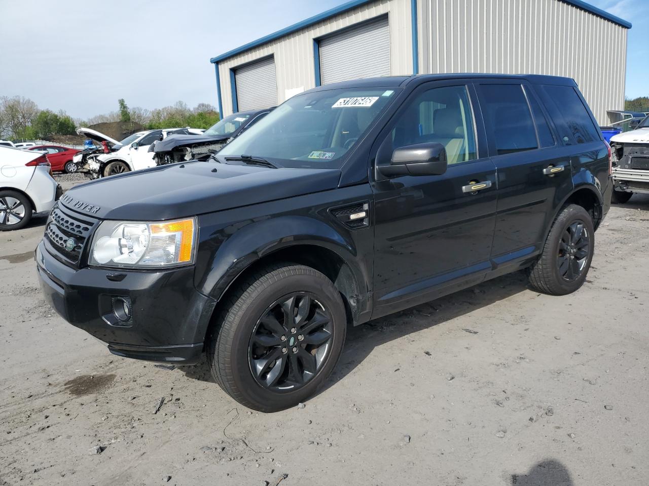 2011 Land Rover Lr2 Hse Luxury Black vin: SALFT2BN7BH231755 Damage: Left Front Fender, Dent(S) W/No Paint Dmg, 1 To 2 Inches