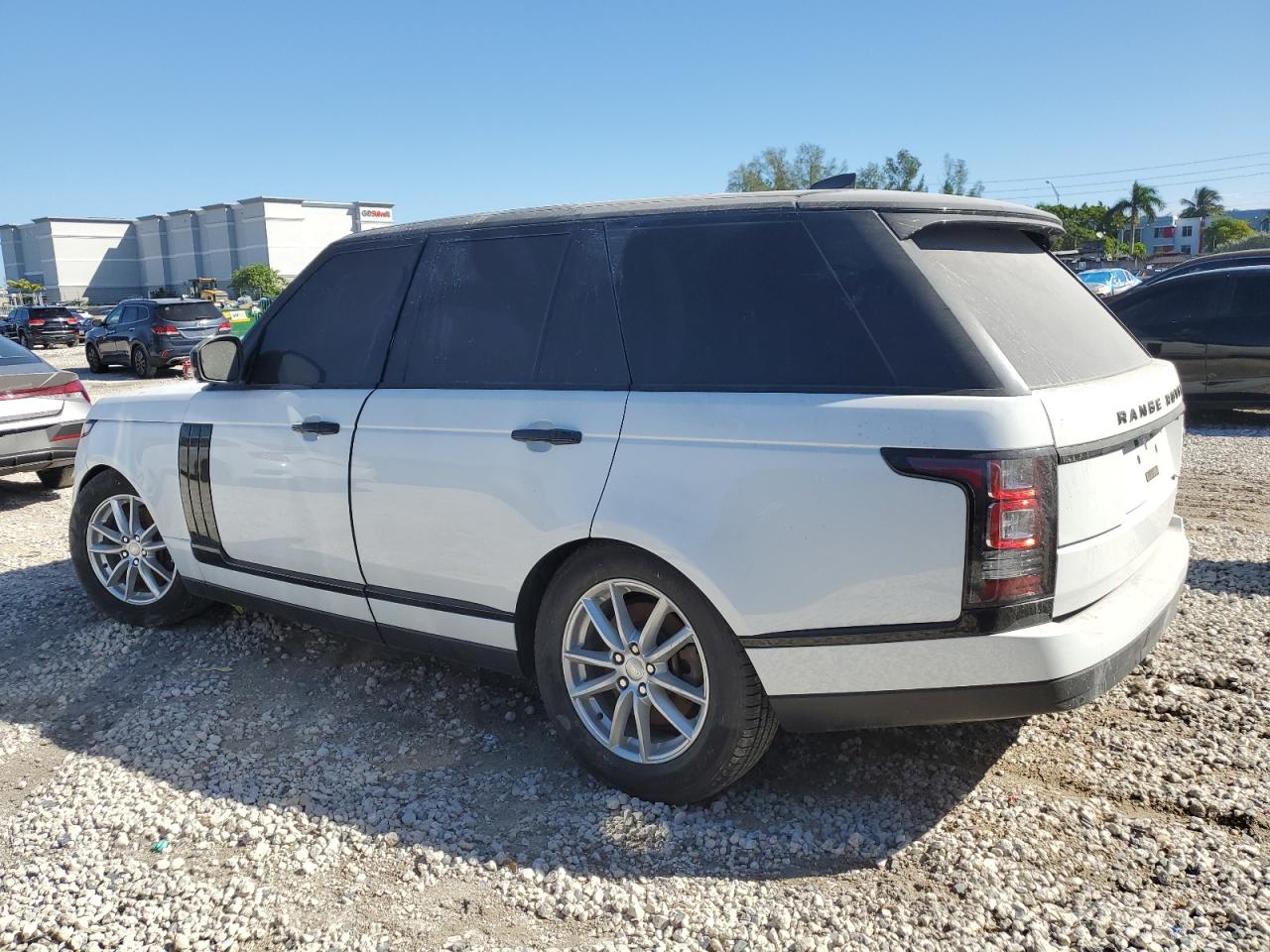 2017 Land Rover Range Rover White vin: SALGR2FV9HA337364