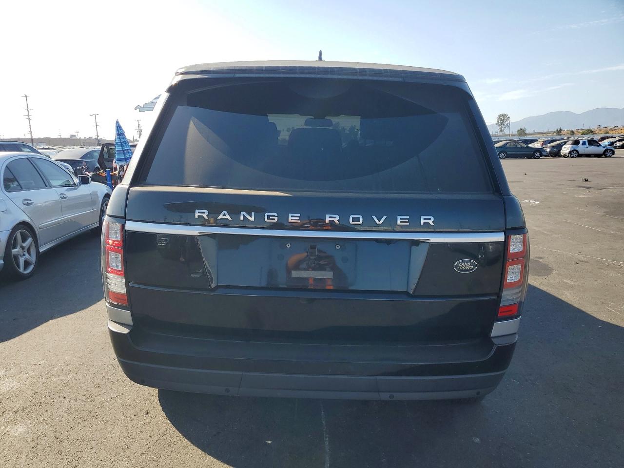 2016 Land Rover Range Rover Black vin: SALGR2KF1GA312830