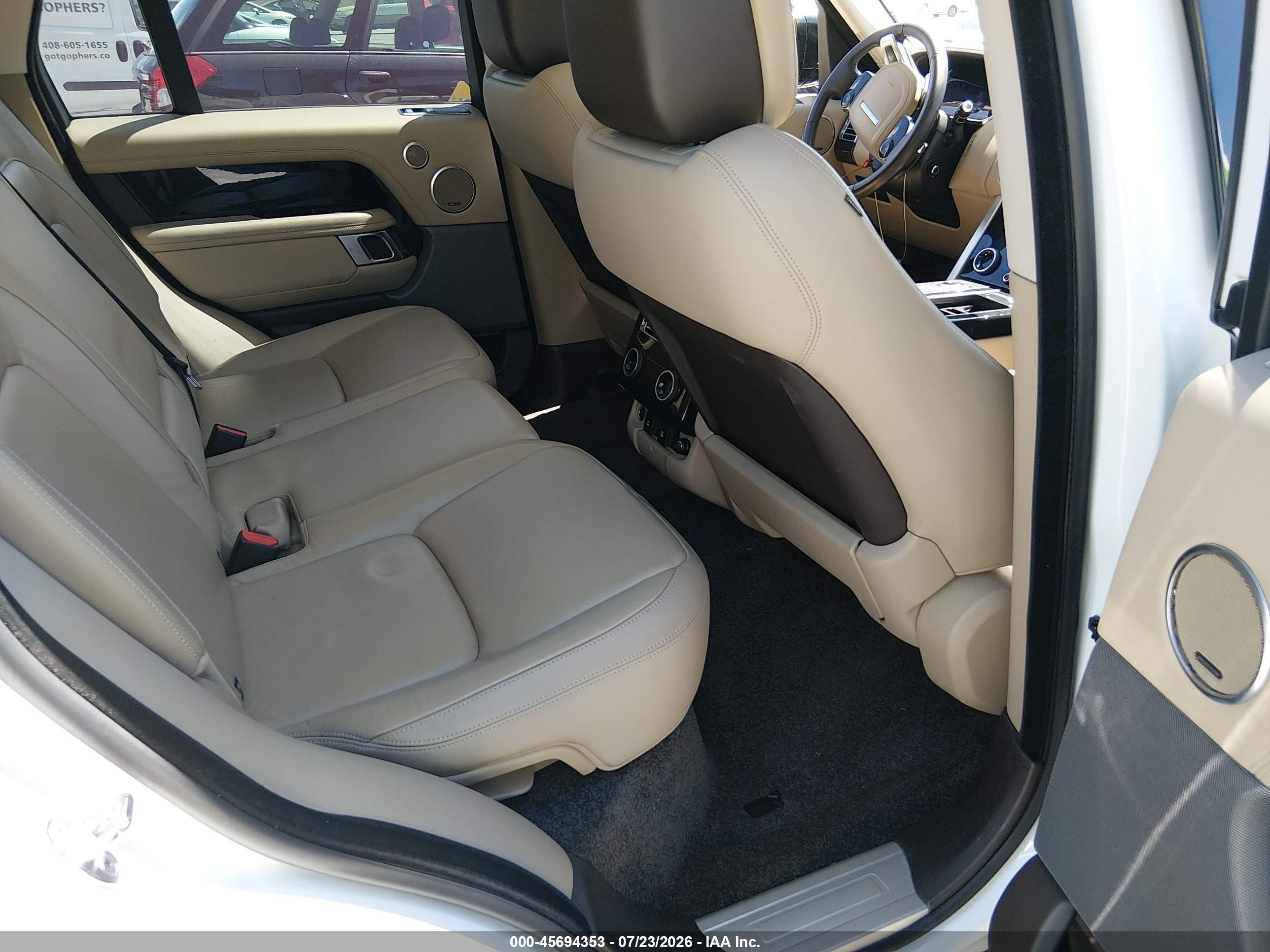 2019 Land Rover Range Rover 3.0l V6 Supercharged Белый vin: SALGR2RV3KA540091