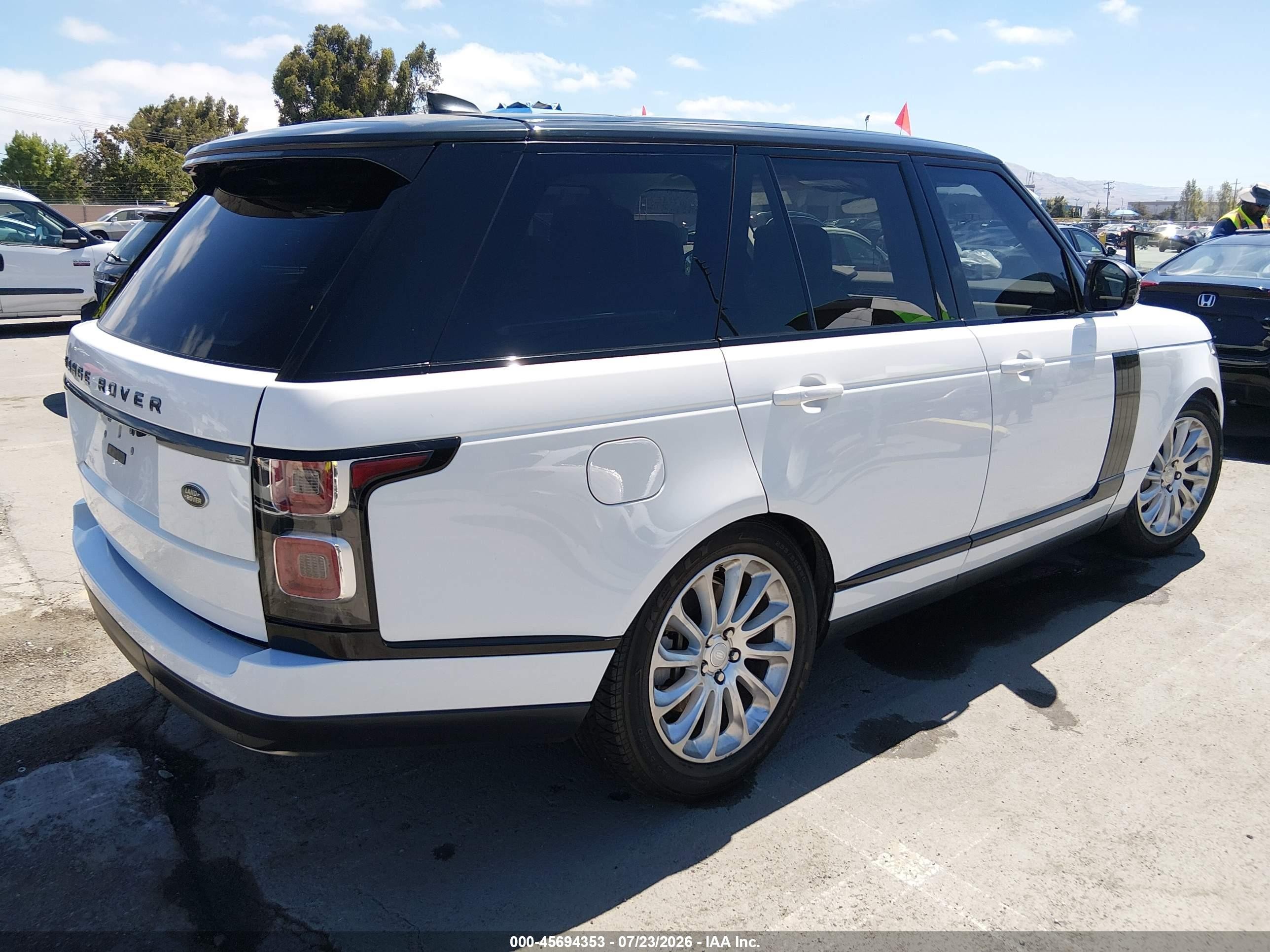 2019 Land Rover Range Rover 3.0l V6 Supercharged Белый vin: SALGR2RV3KA540091
