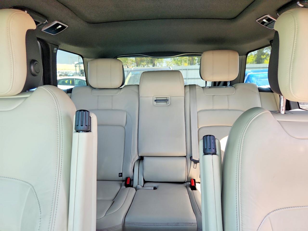 2019 Land Rover Range Rover Silver vin: SALGR2RV9KA546025