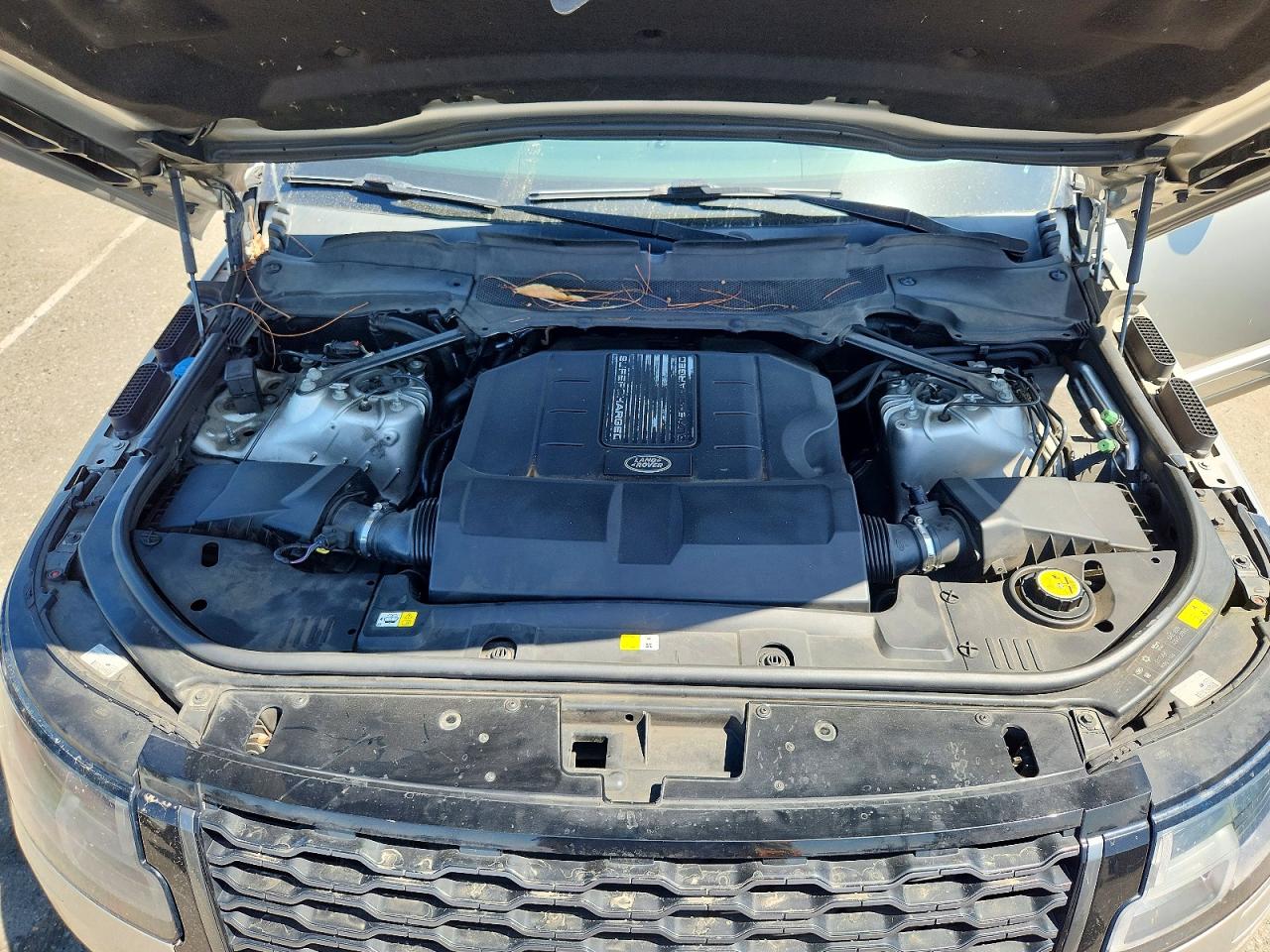 2019 Land Rover Range Rover Silver vin: SALGR2RV9KA546025