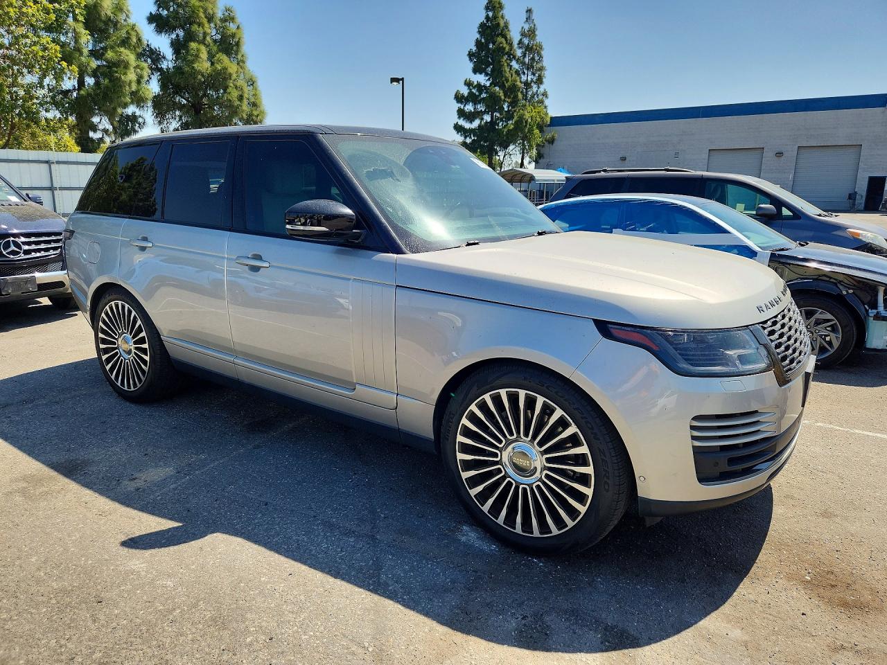 2019 Land Rover Range Rover Silver vin: SALGR2RV9KA546025