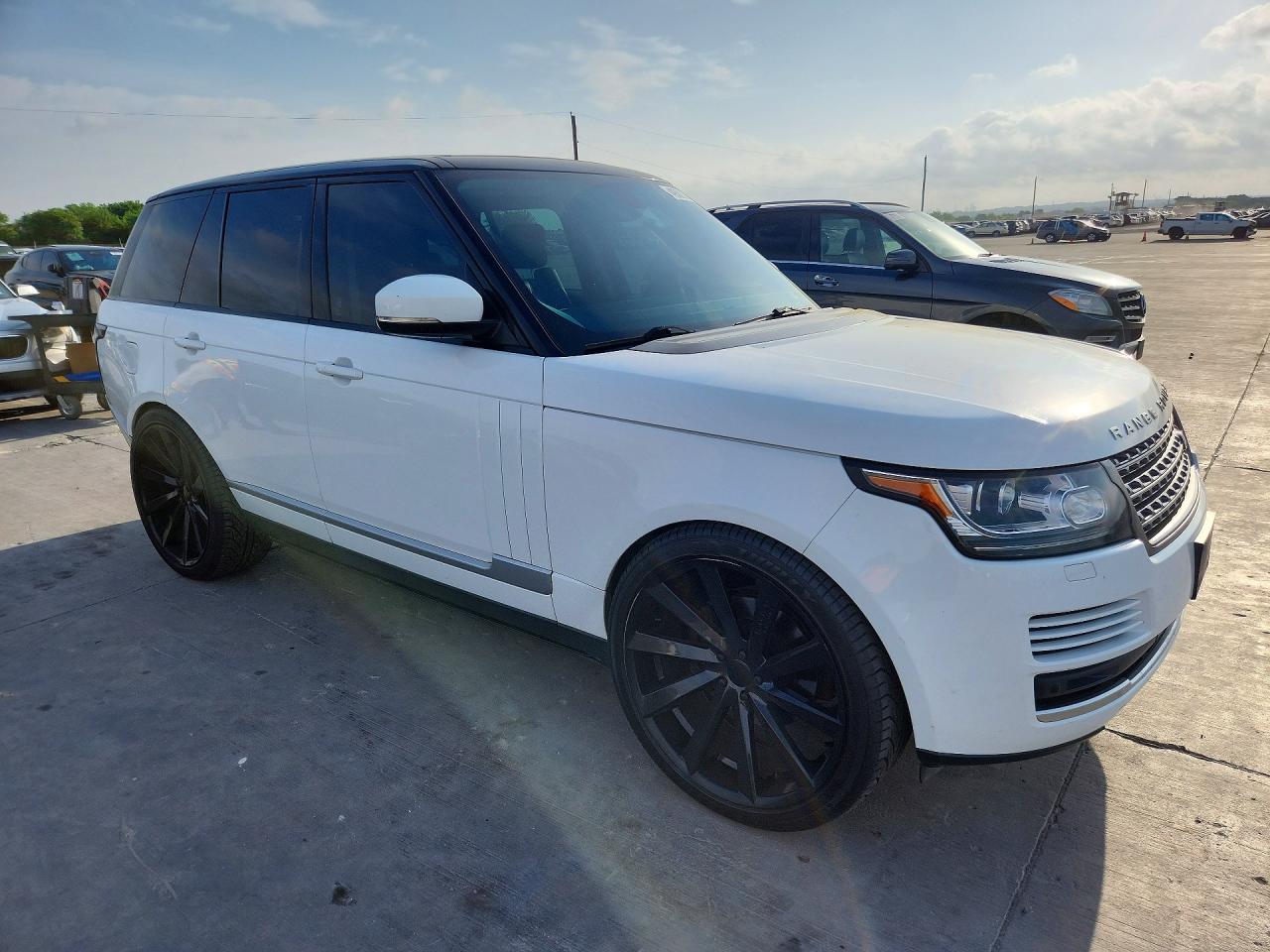 2015 Land Rover Range Rover White vin: SALGR2VF0FA241727
