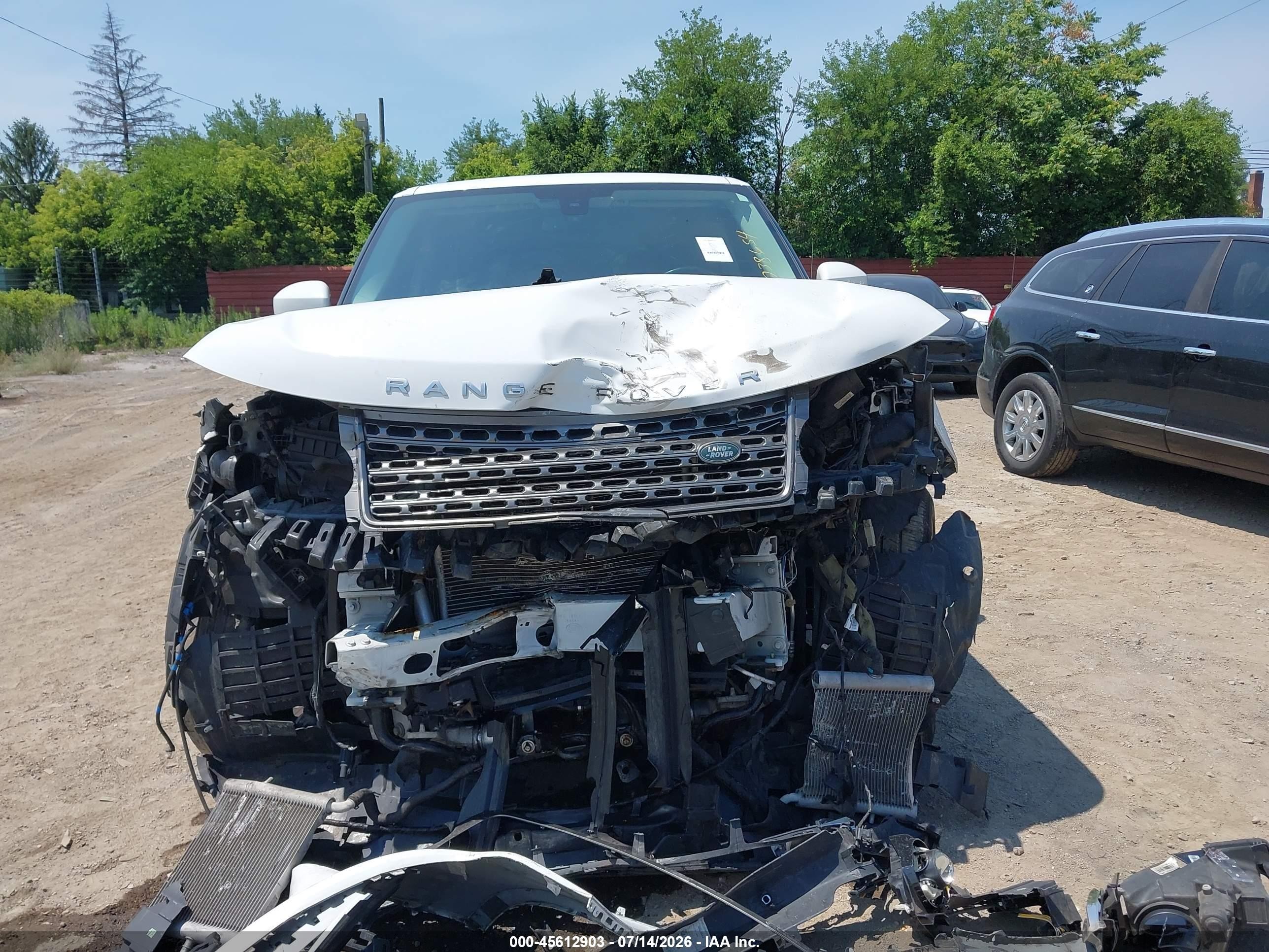 2015 Land Rover Range Rover 3.0l V6 Supercharged White vin: SALGR2VF6FA238654