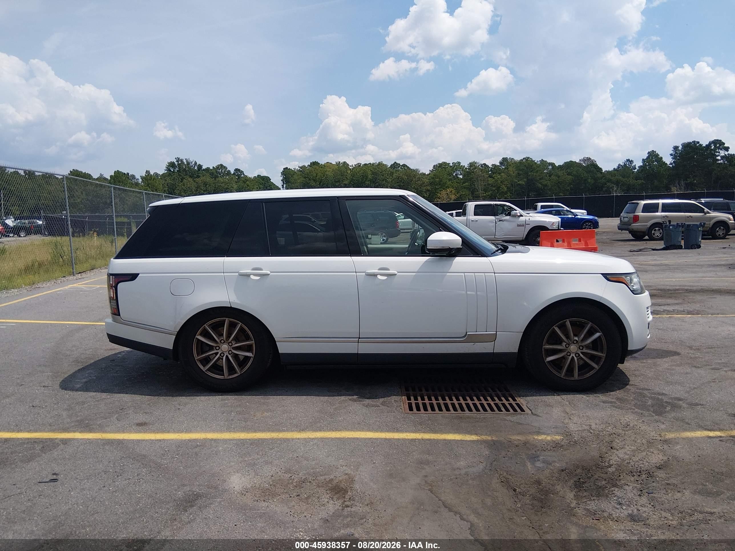 2014 Land Rover Range Rover 3.0l V6 Supercharged White vin: SALGR2WFXEA143057