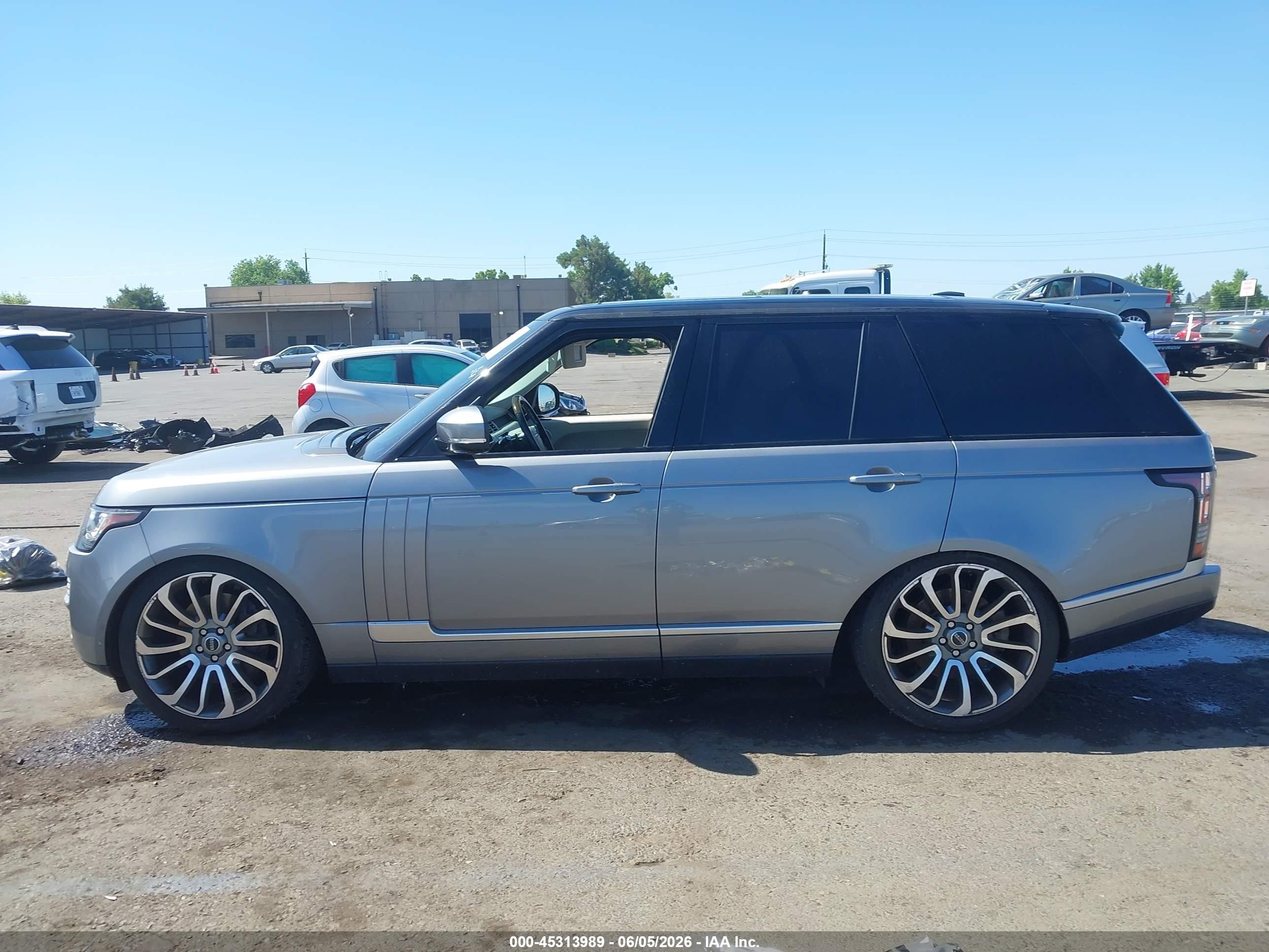 2013 Land Rover Range Rover Hse Silver vin: SALGS2DF8DA117529