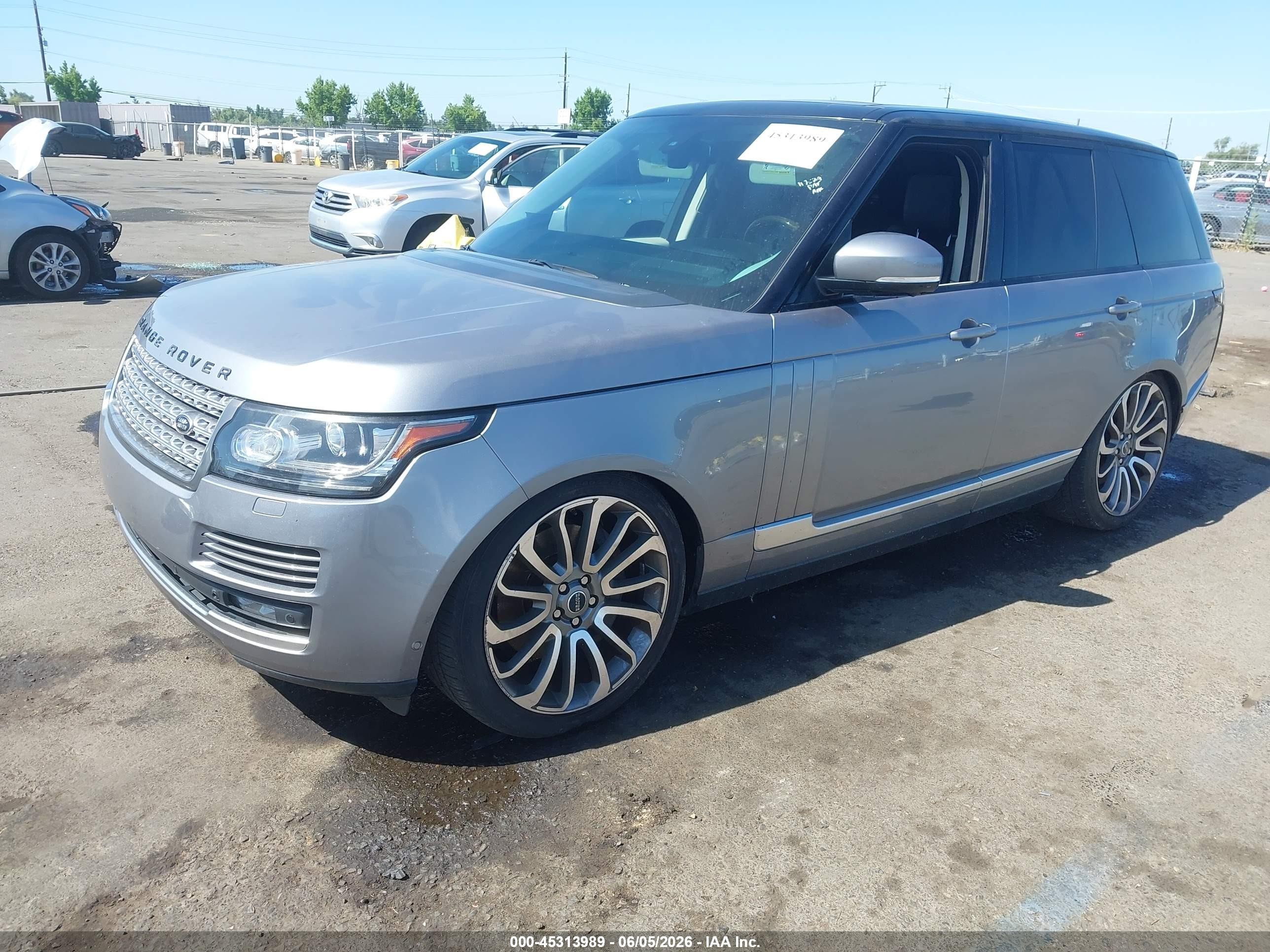 2013 Land Rover Range Rover Hse Silver vin: SALGS2DF8DA117529