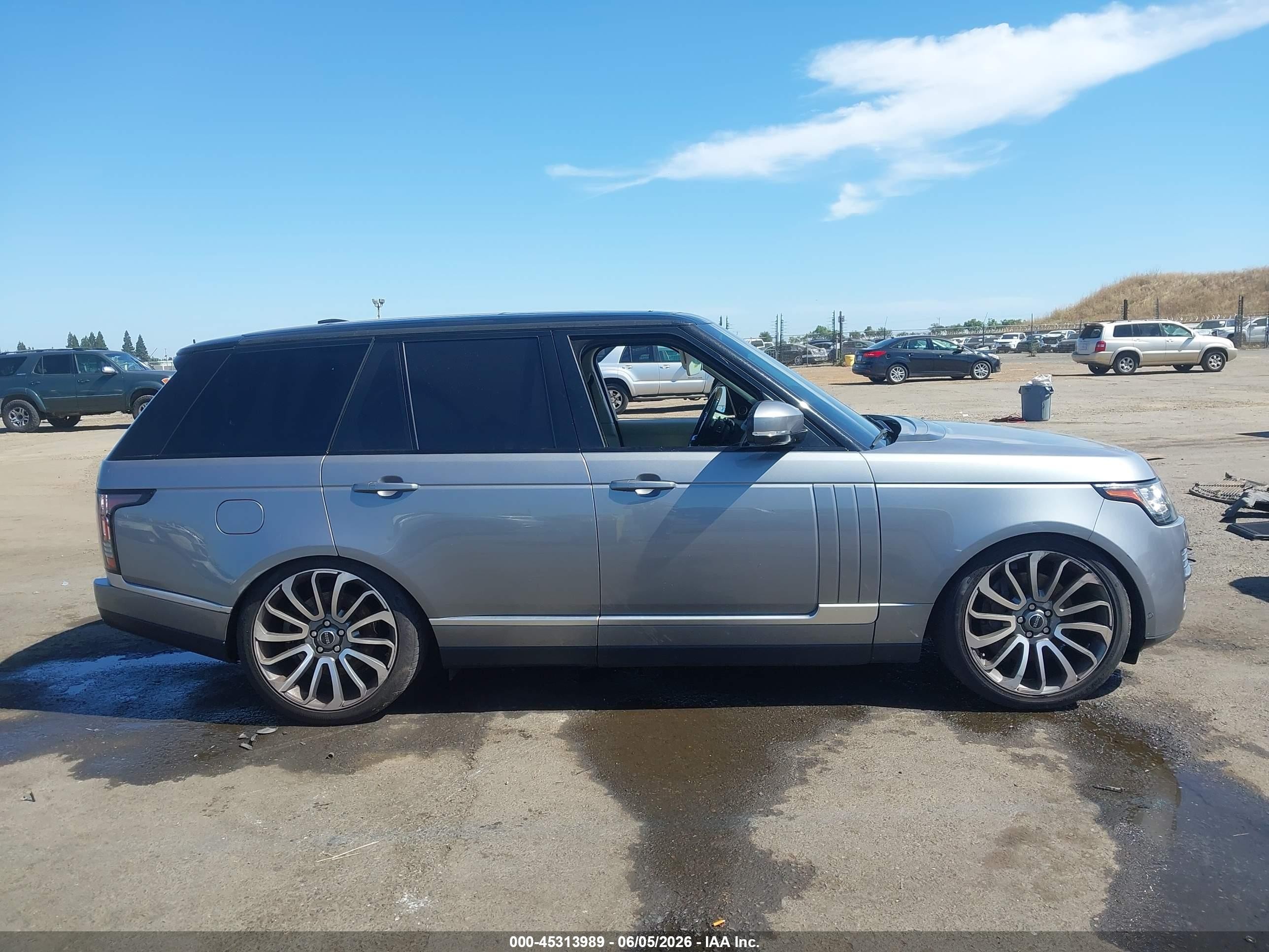 2013 Land Rover Range Rover Hse Silver vin: SALGS2DF8DA117529