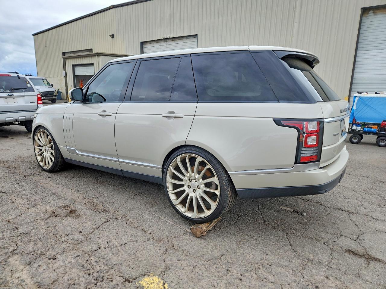 2013 Land Rover Range Rover Supercharged Золотой vin: SALGS2EF0DA100772