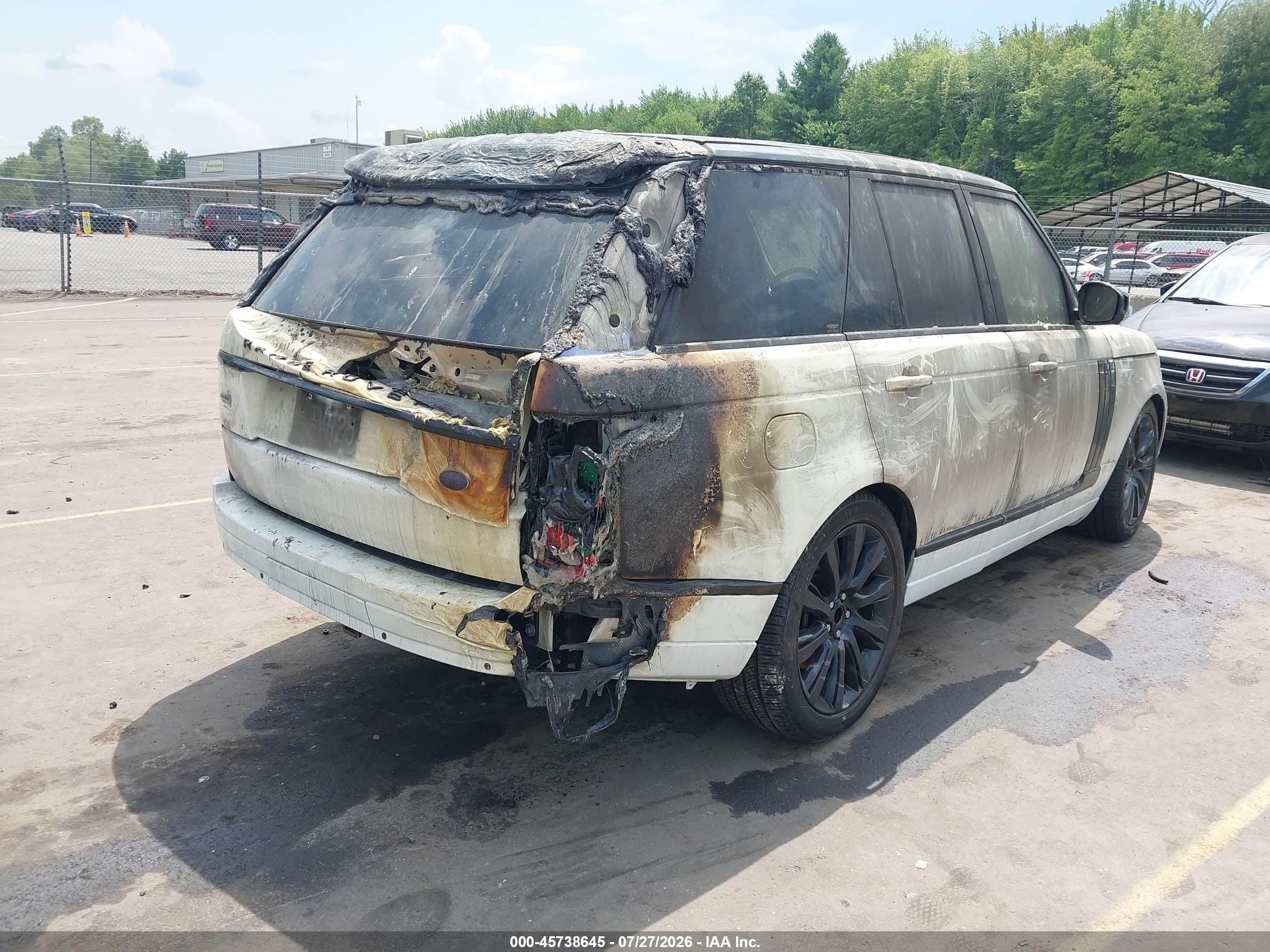 2014 Land Rover Range Rover 5.0l V8 Supercharged/5.0l V8 Supercharged Ebony Edition White vin: SALGS2EF9EA137000