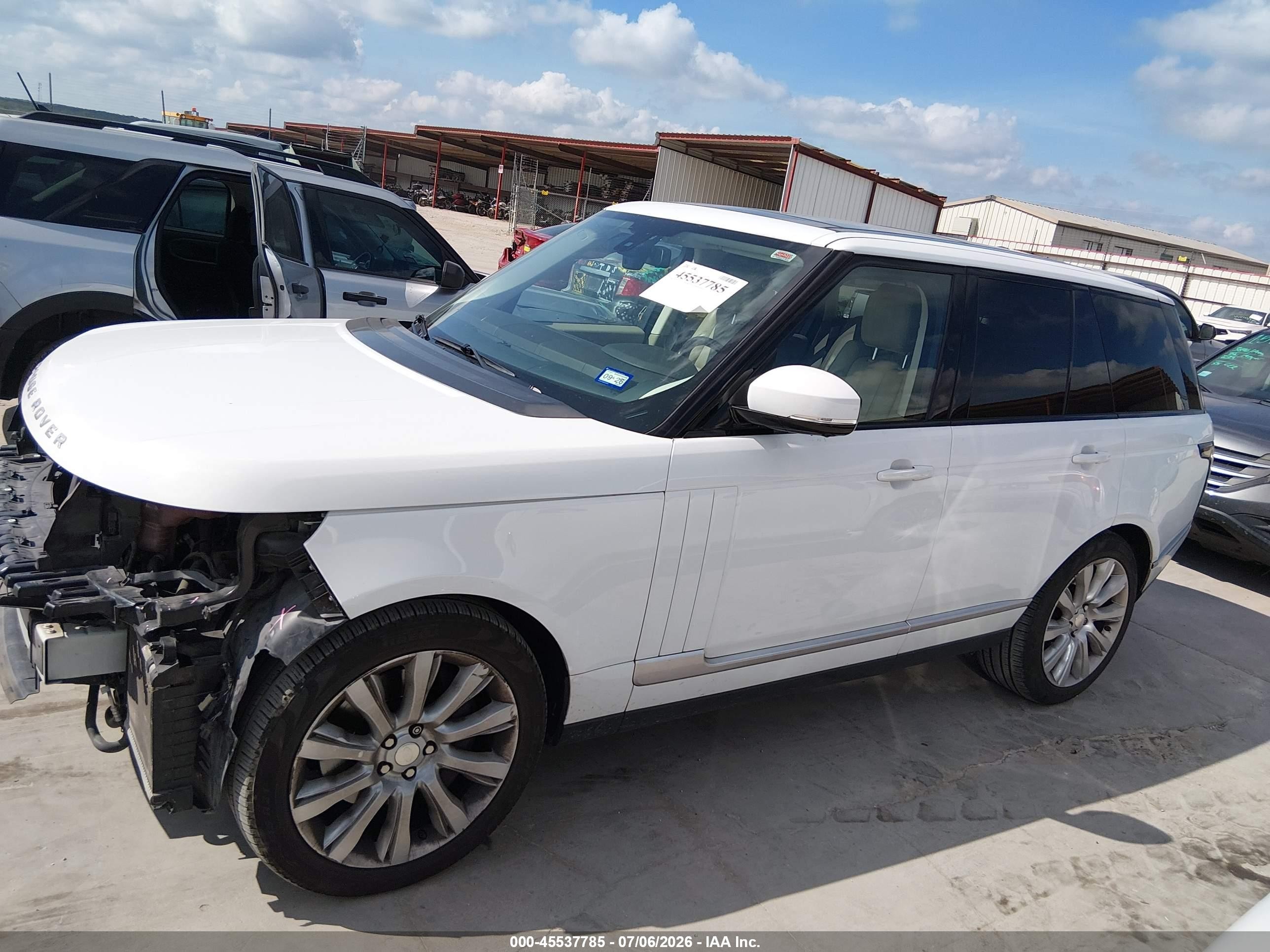 2014 Land Rover Range Rover 5.0l V8 Supercharged/5.0l V8 Supercharged Ebony Edition White vin: SALGS2EFXEA150712