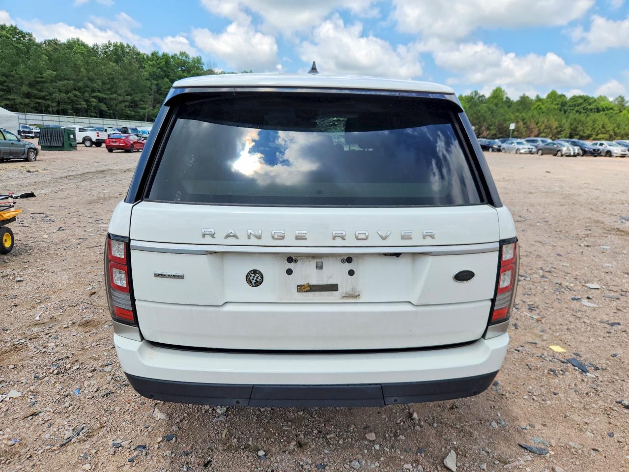 2017 Land Rover Range Rover Supercharged White vin: SALGS2FE5HA322087