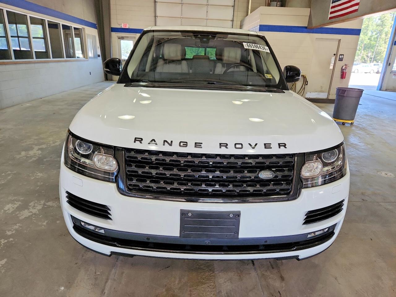 2017 Land Rover Range Rover Supercharged White vin: SALGS2FE6HA348889