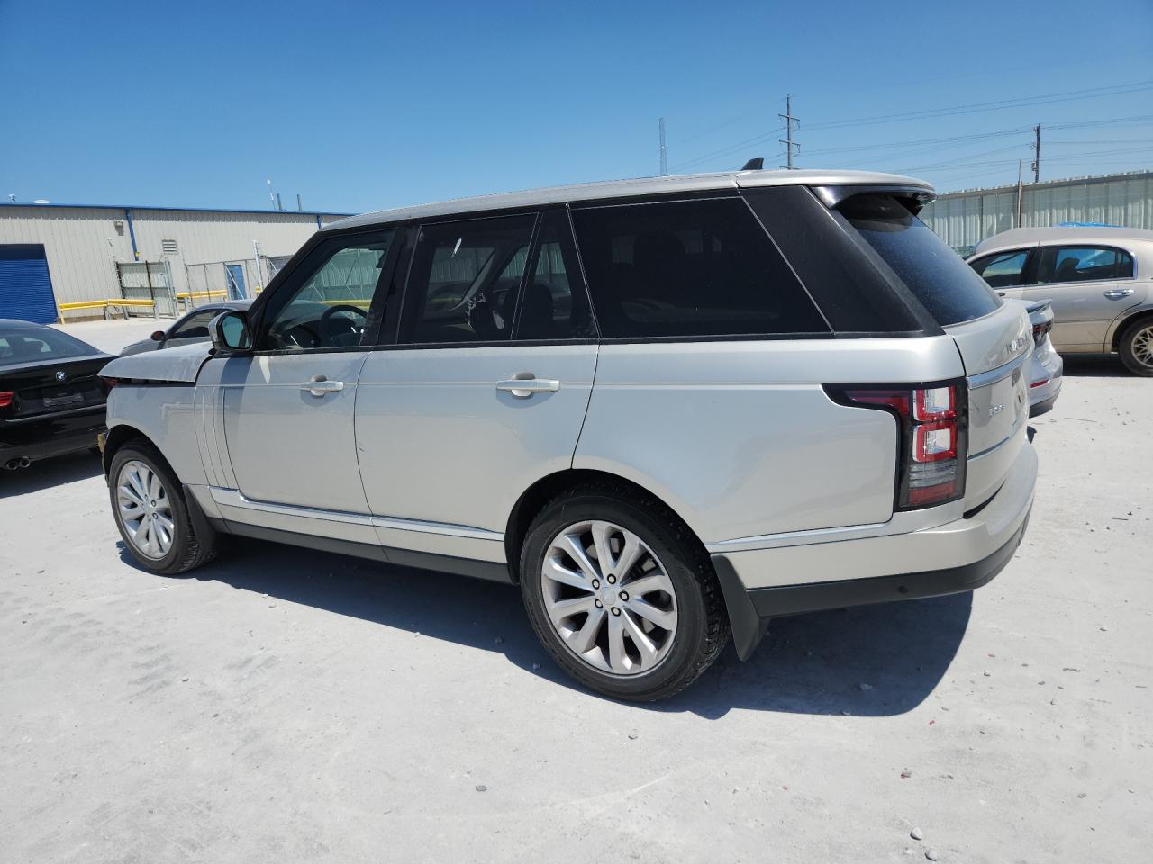 2016 Land Rover Range Rover Hse Beige vin: SALGS2PF4GA288133