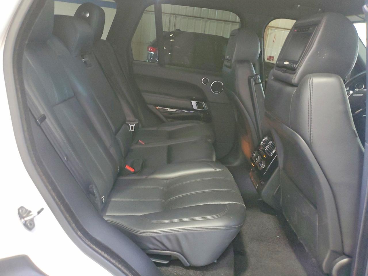 2015 Land Rover Range Rover Supercharged White vin: SALGS2TF2FA240277