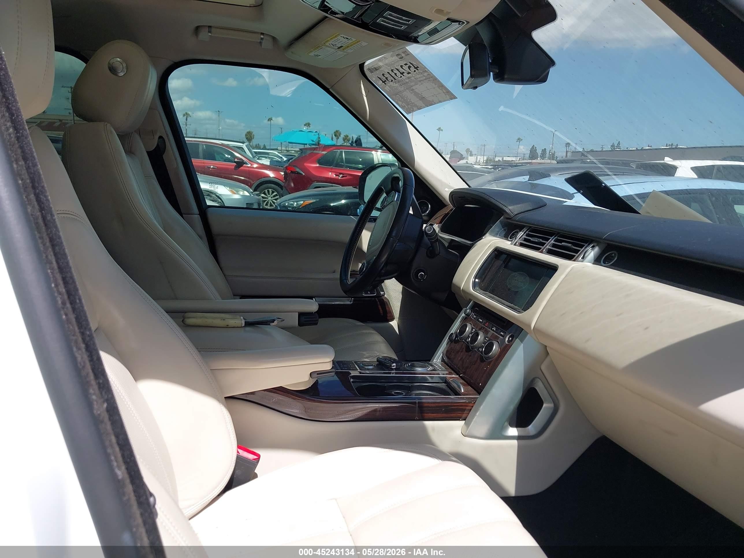 2014 Land Rover Range Rover 5.0l V8 Supercharged/5.0l V8 Supercharged Ebony Edition White vin: SALGS2TF3EA193033