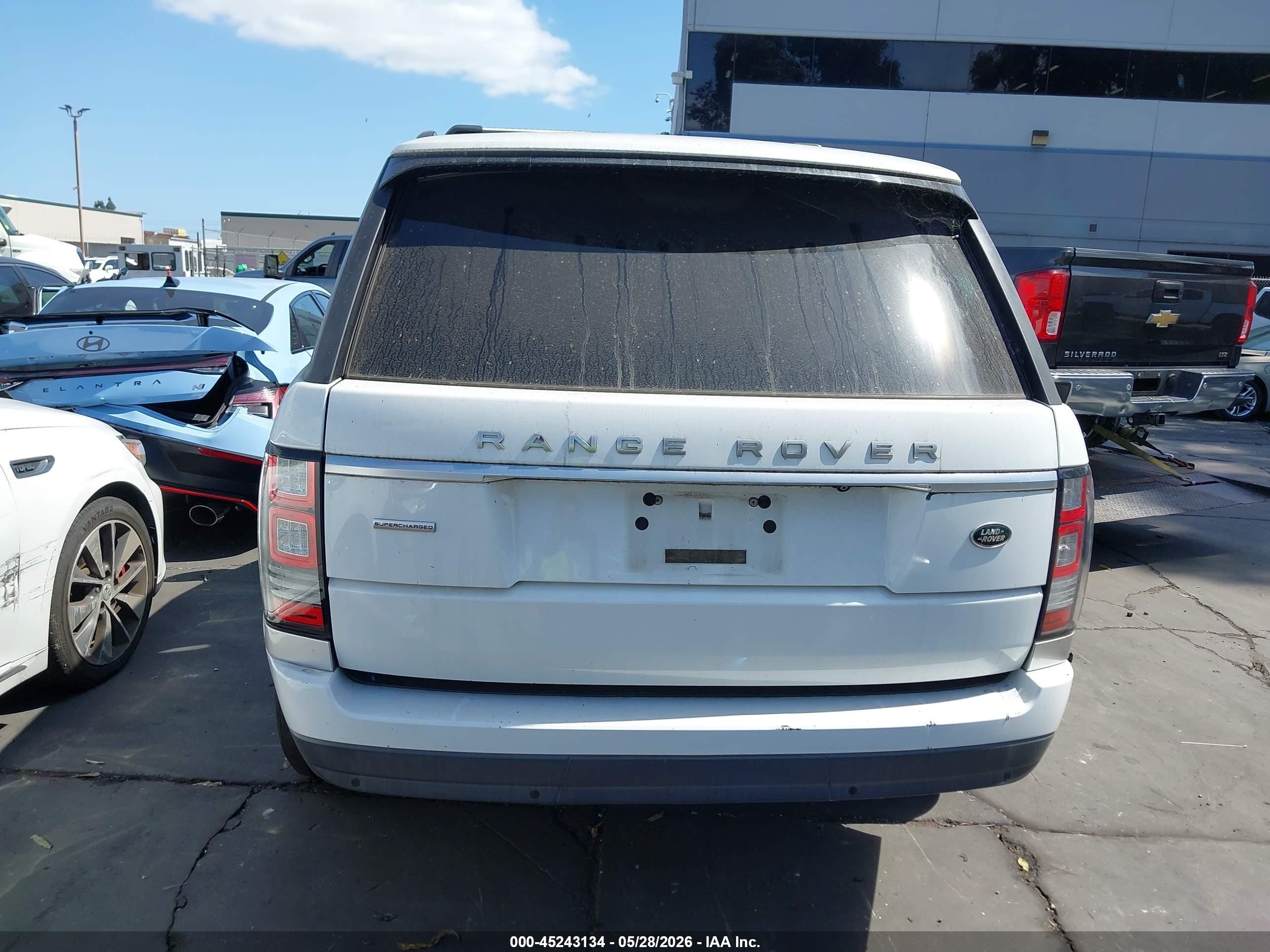 2014 Land Rover Range Rover 5.0l V8 Supercharged/5.0l V8 Supercharged Ebony Edition White vin: SALGS2TF3EA193033