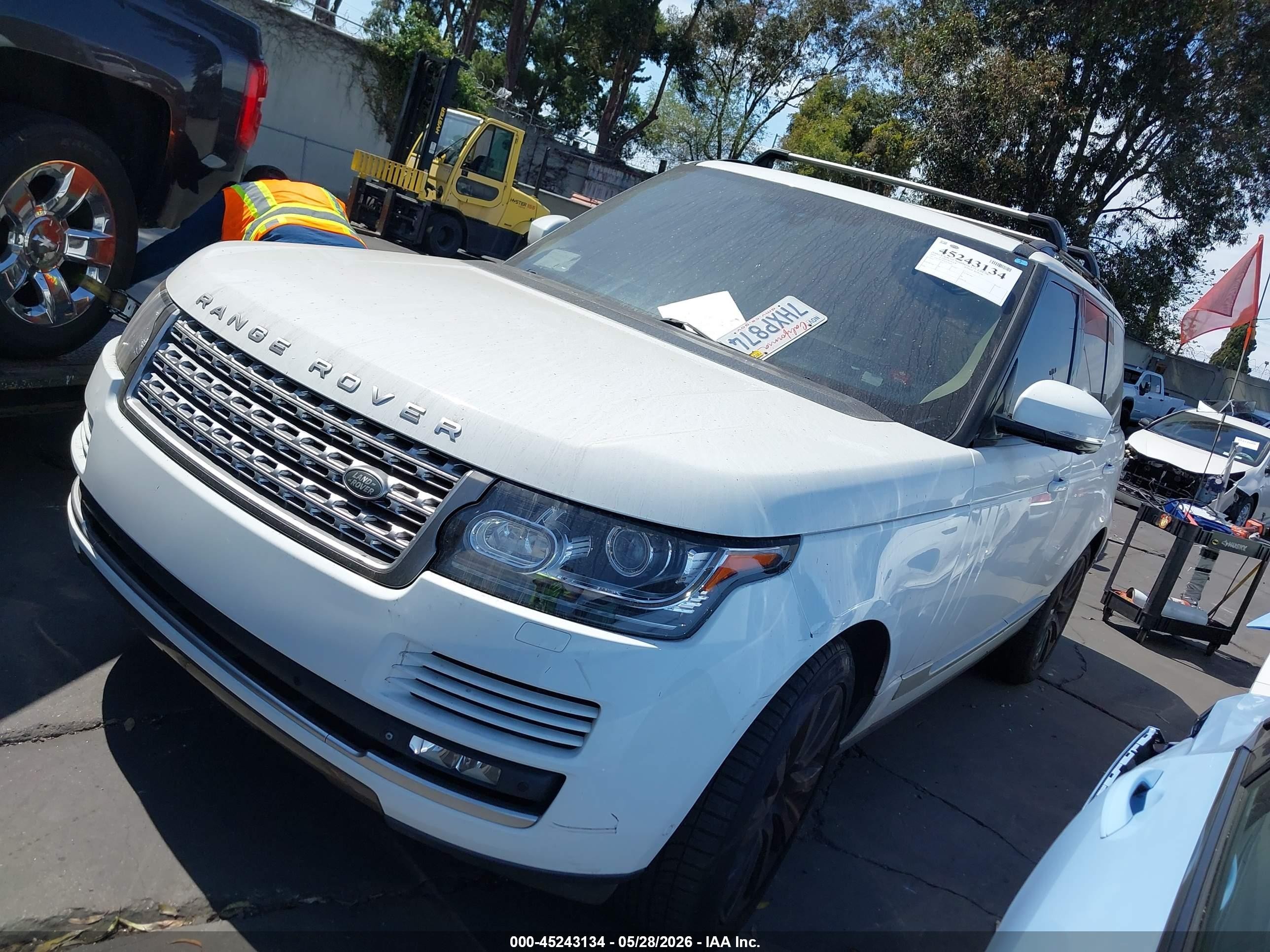 2014 Land Rover Range Rover 5.0l V8 Supercharged/5.0l V8 Supercharged Ebony Edition White vin: SALGS2TF3EA193033