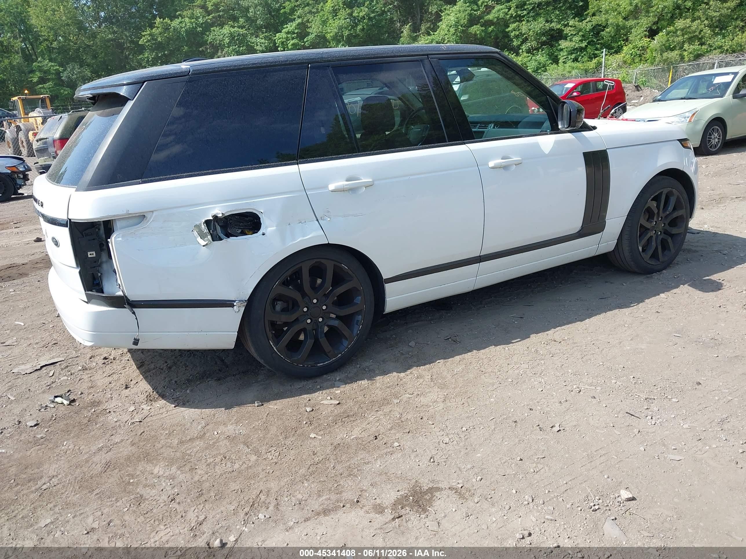 2014 Land Rover Range Rover 5.0l V8 Supercharged/5.0l V8 Supercharged Ebony Edition White vin: SALGS2TF4EA174944