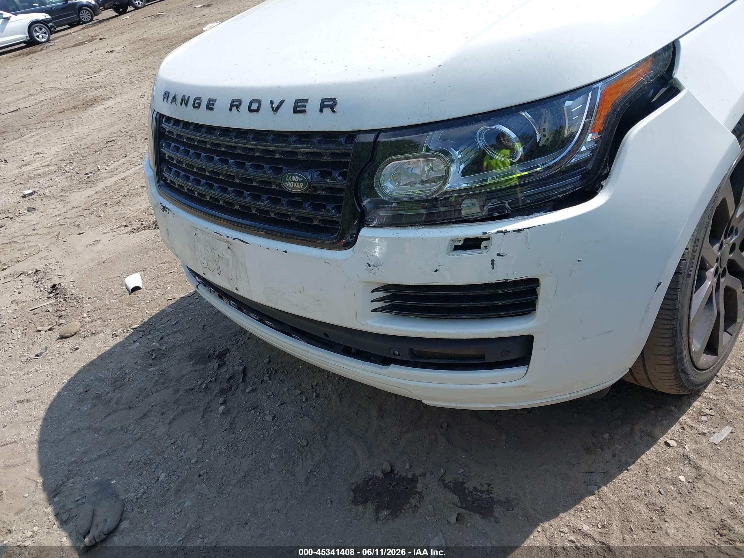 2014 Land Rover Range Rover 5.0l V8 Supercharged/5.0l V8 Supercharged Ebony Edition White vin: SALGS2TF4EA174944