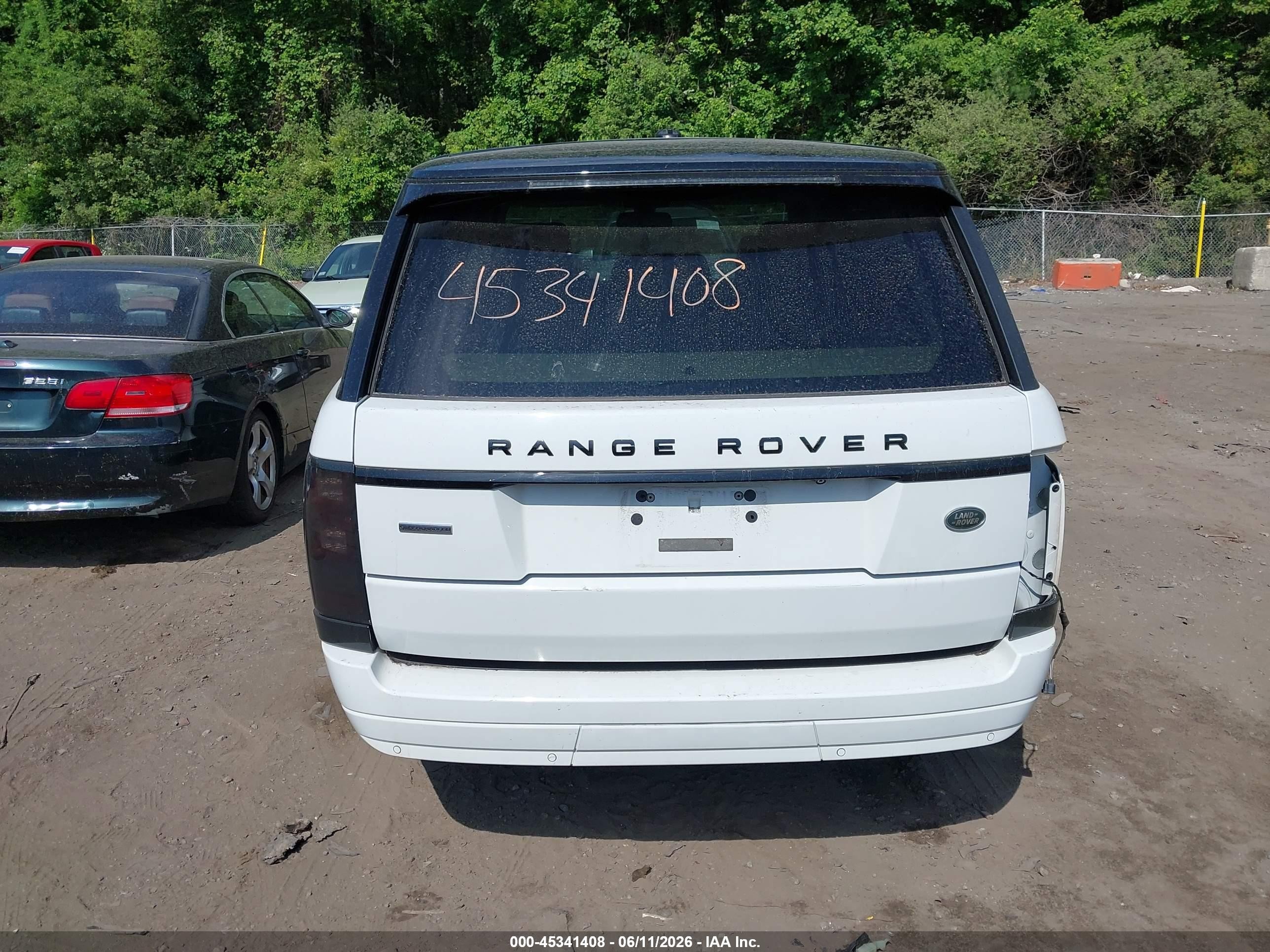 2014 Land Rover Range Rover 5.0l V8 Supercharged/5.0l V8 Supercharged Ebony Edition White vin: SALGS2TF4EA174944