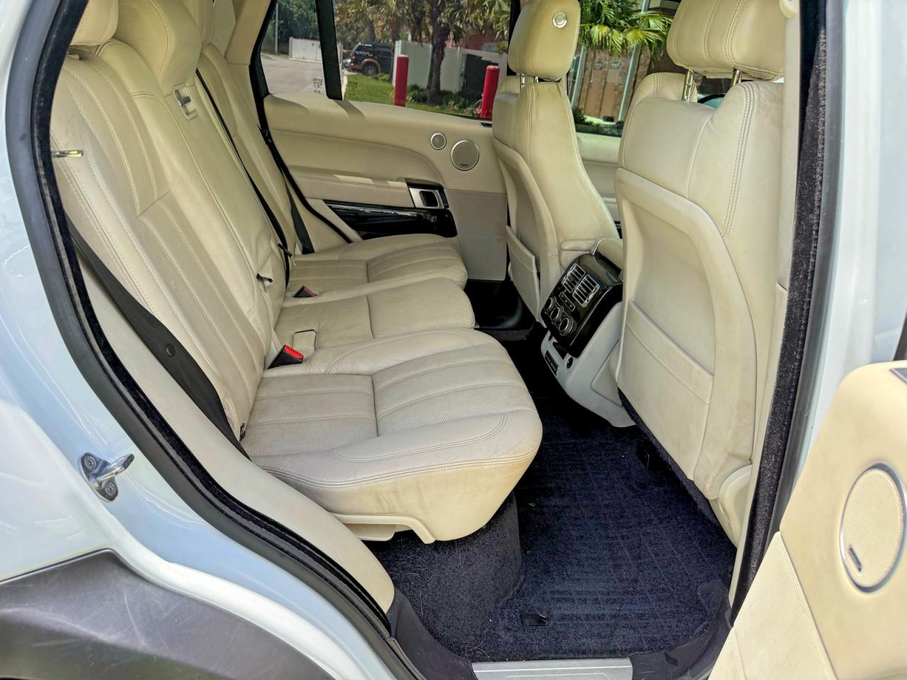 2015 Land Rover Range Rover Supercharged White vin: SALGS2TFXFA200867
