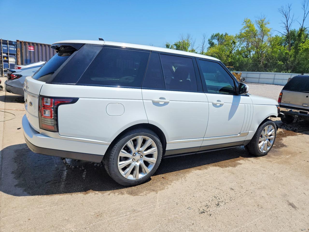 2015 Land Rover Range Rover Supercharged White vin: SALGS2TFXFA220455