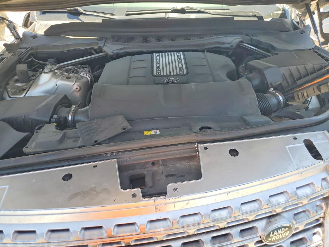 2015 Land Rover Range Rover Hse Серебряный vin: SALGS2VF0FA219506