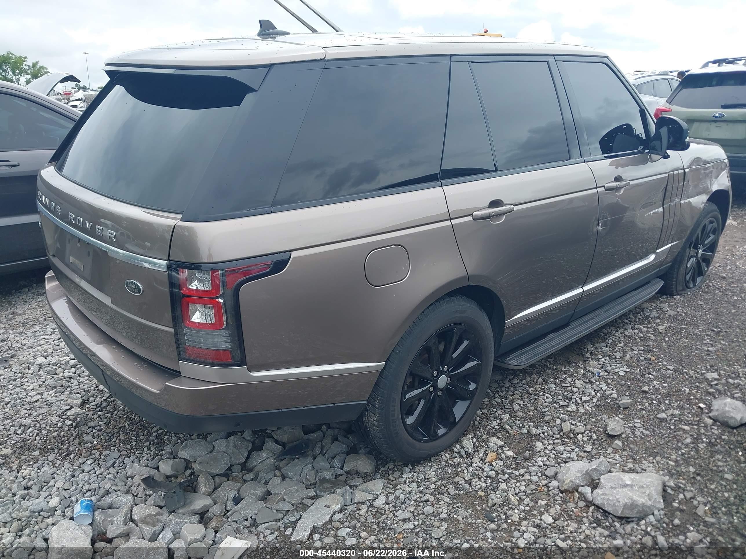 2015 Land Rover Range Rover 3.0l V6 Supercharged Hse Champagne vin: SALGS2VF3FA242228