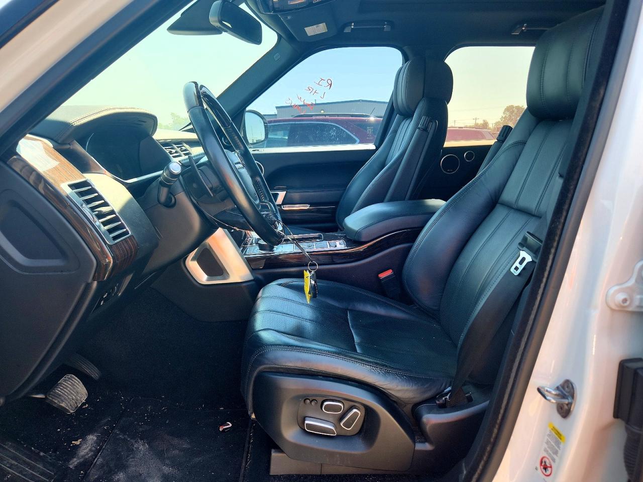 2015 Land Rover Range Rover Hse Белый vin: SALGS2VF7FA222211