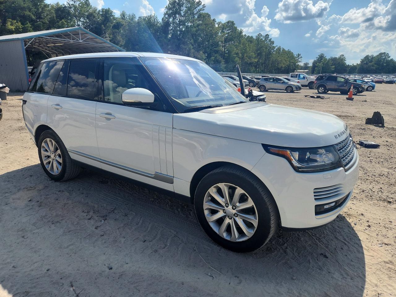 2015 Land Rover Range Rover Hse White vin: SALGS2VF8FA224470