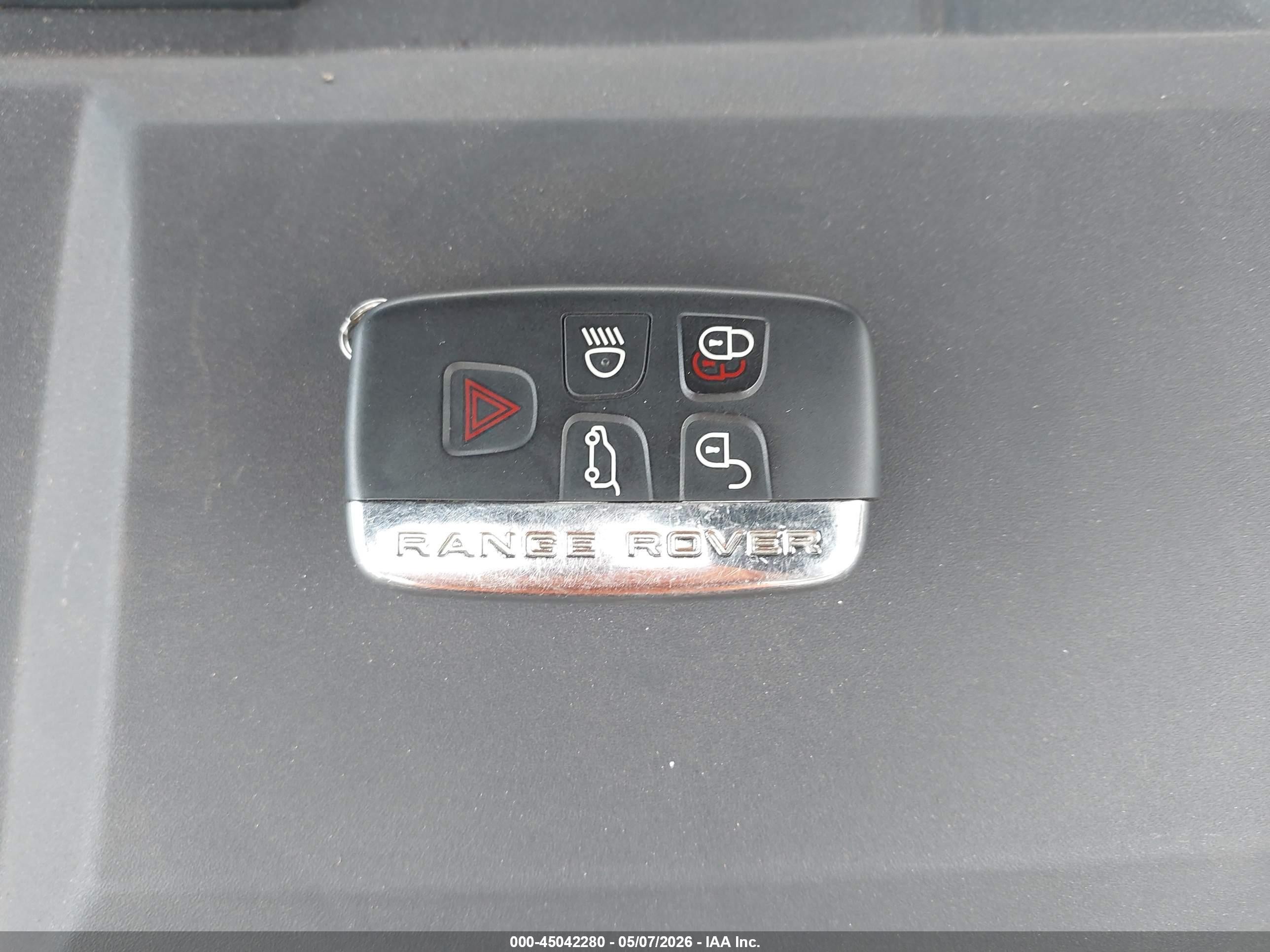 2015 Land Rover Range Rover 5.0l V8 Supercharged Белый vin: SALGS3TF0FA226514