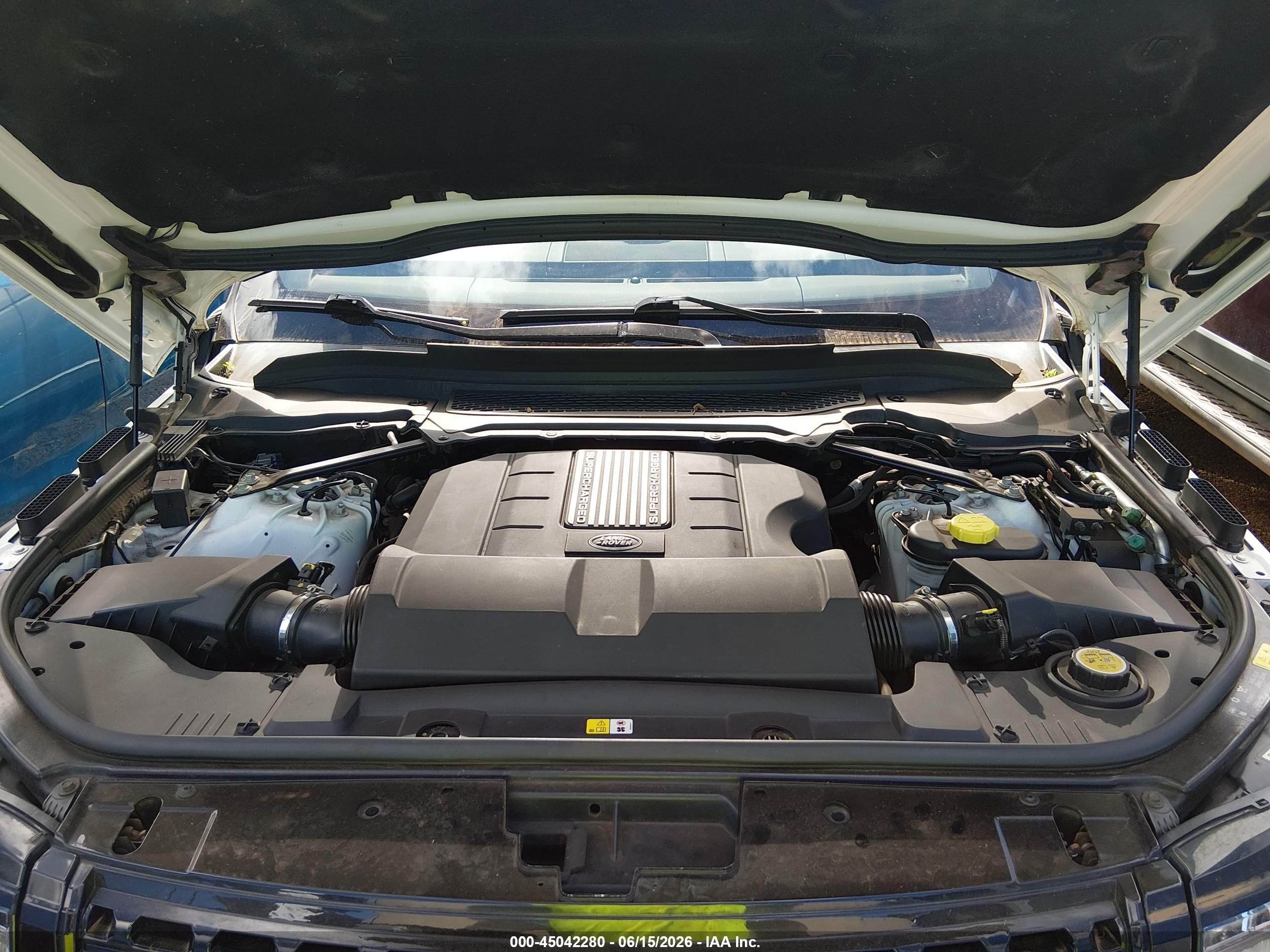 2015 Land Rover Range Rover 5.0l V8 Supercharged Белый vin: SALGS3TF0FA226514