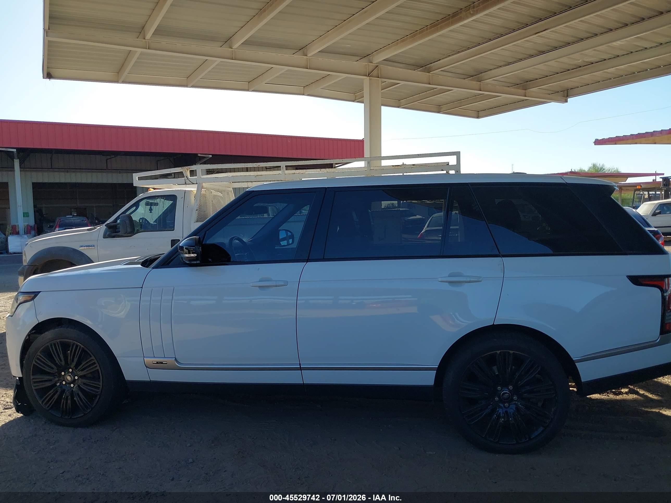 2015 Land Rover Range Rover 5.0l V8 Supercharged White vin: SALGS3TF2FA239992