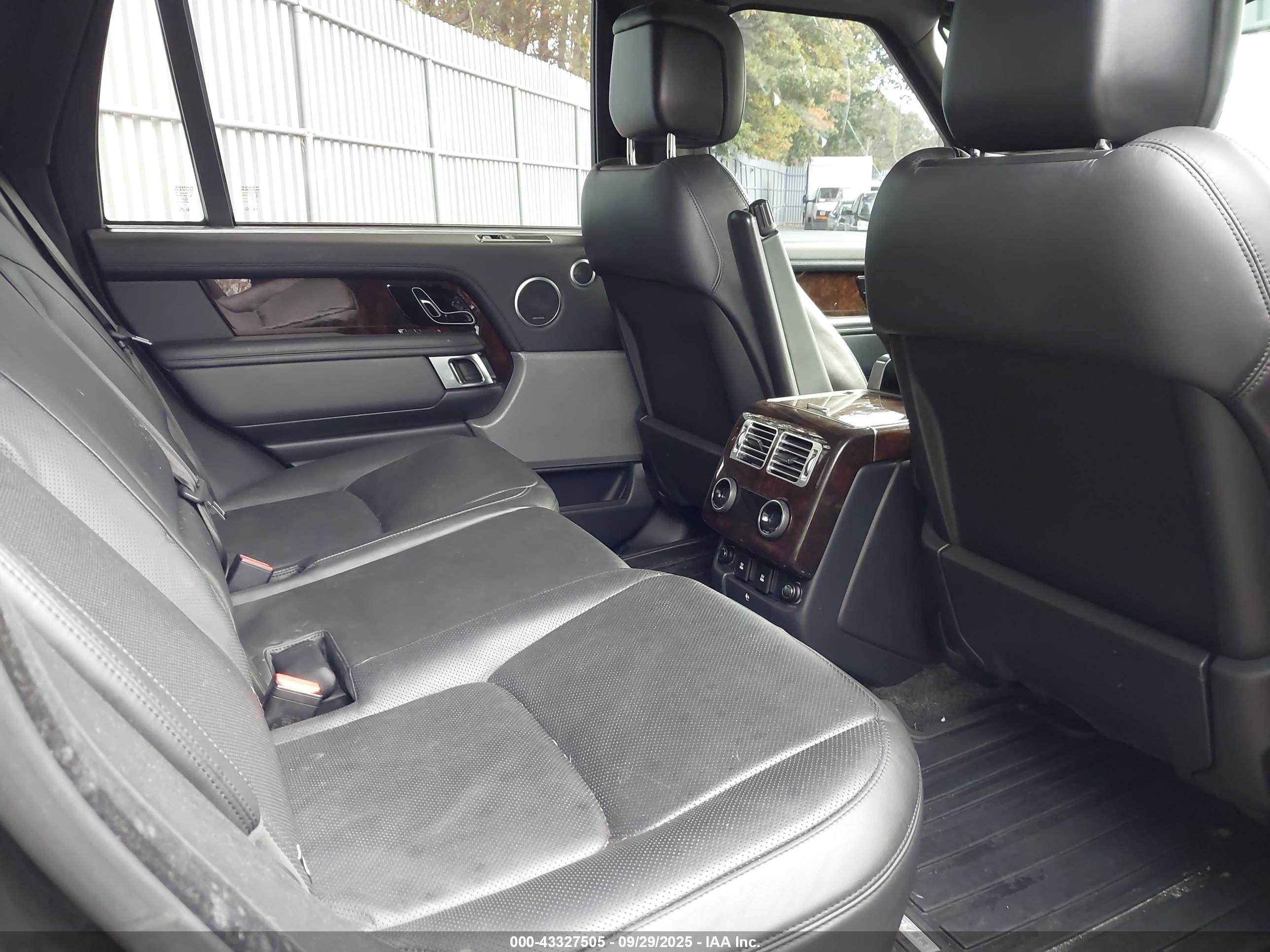 2018 Land Rover Range Rover 5.0l V8 Supercharged Black vin: SALGS5RE6JA380406