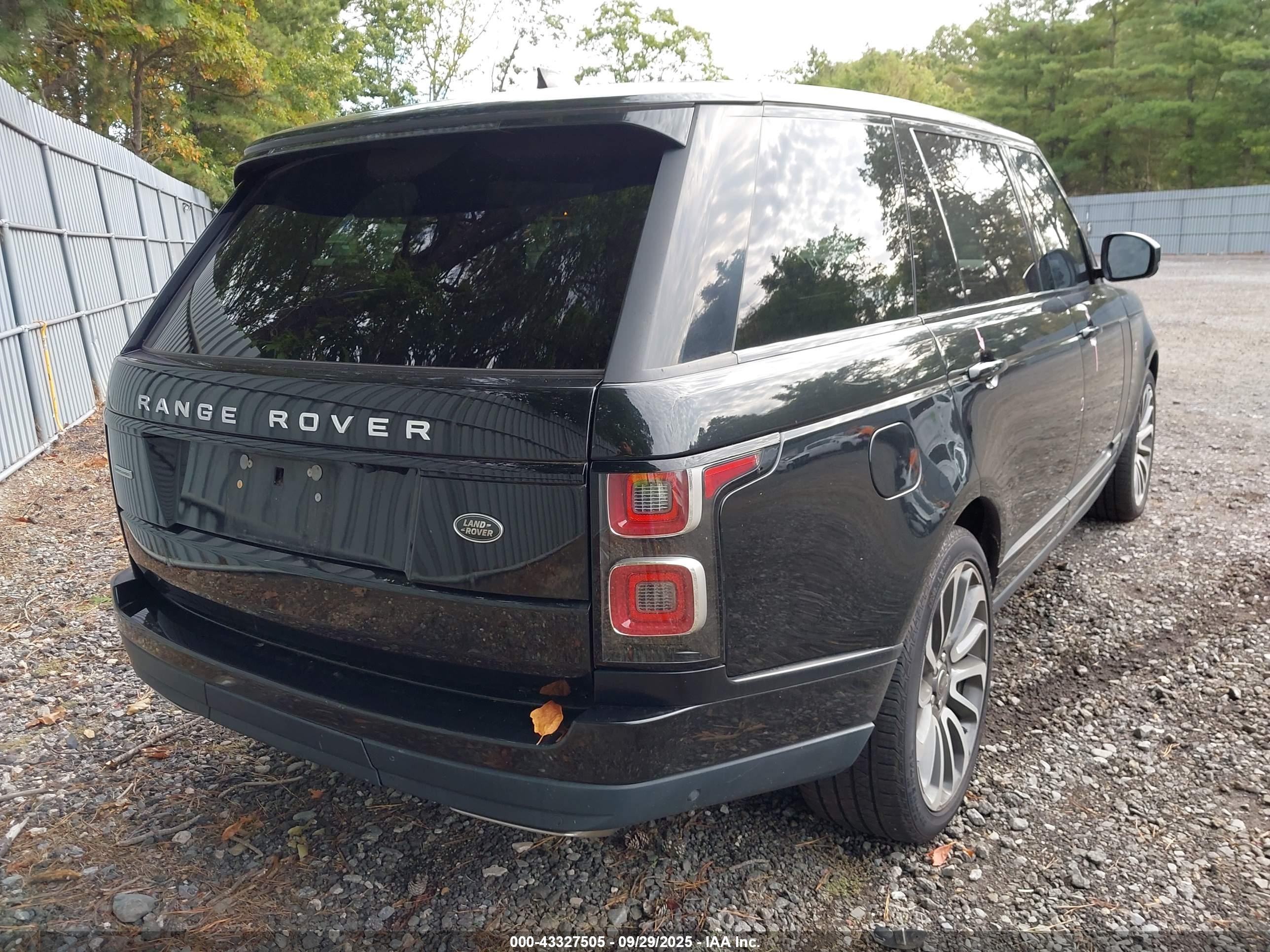 2018 Land Rover Range Rover 5.0l V8 Supercharged Black vin: SALGS5RE6JA380406