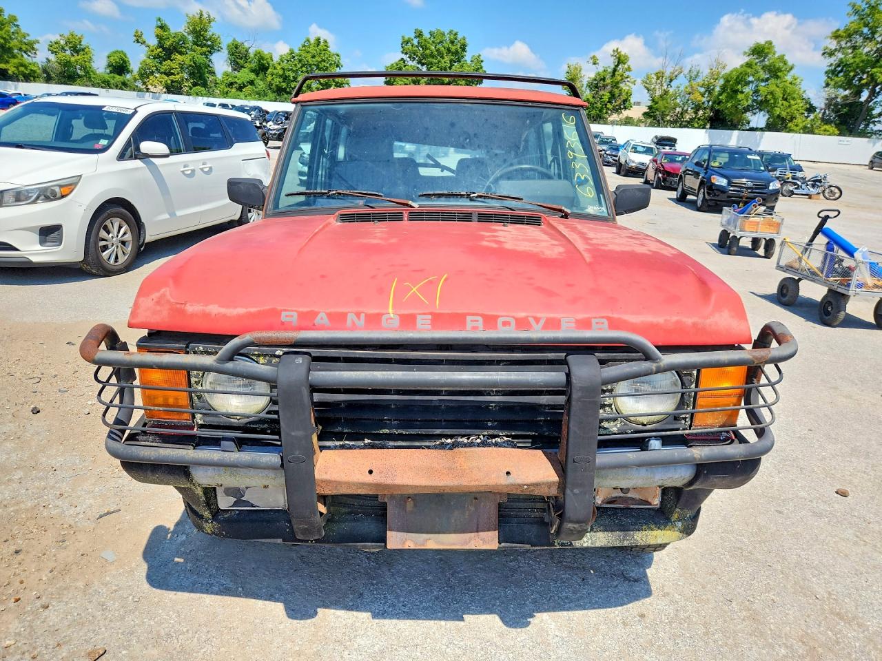 1988 Land Rover Range Rover Red vin: SALHV1144JA325833