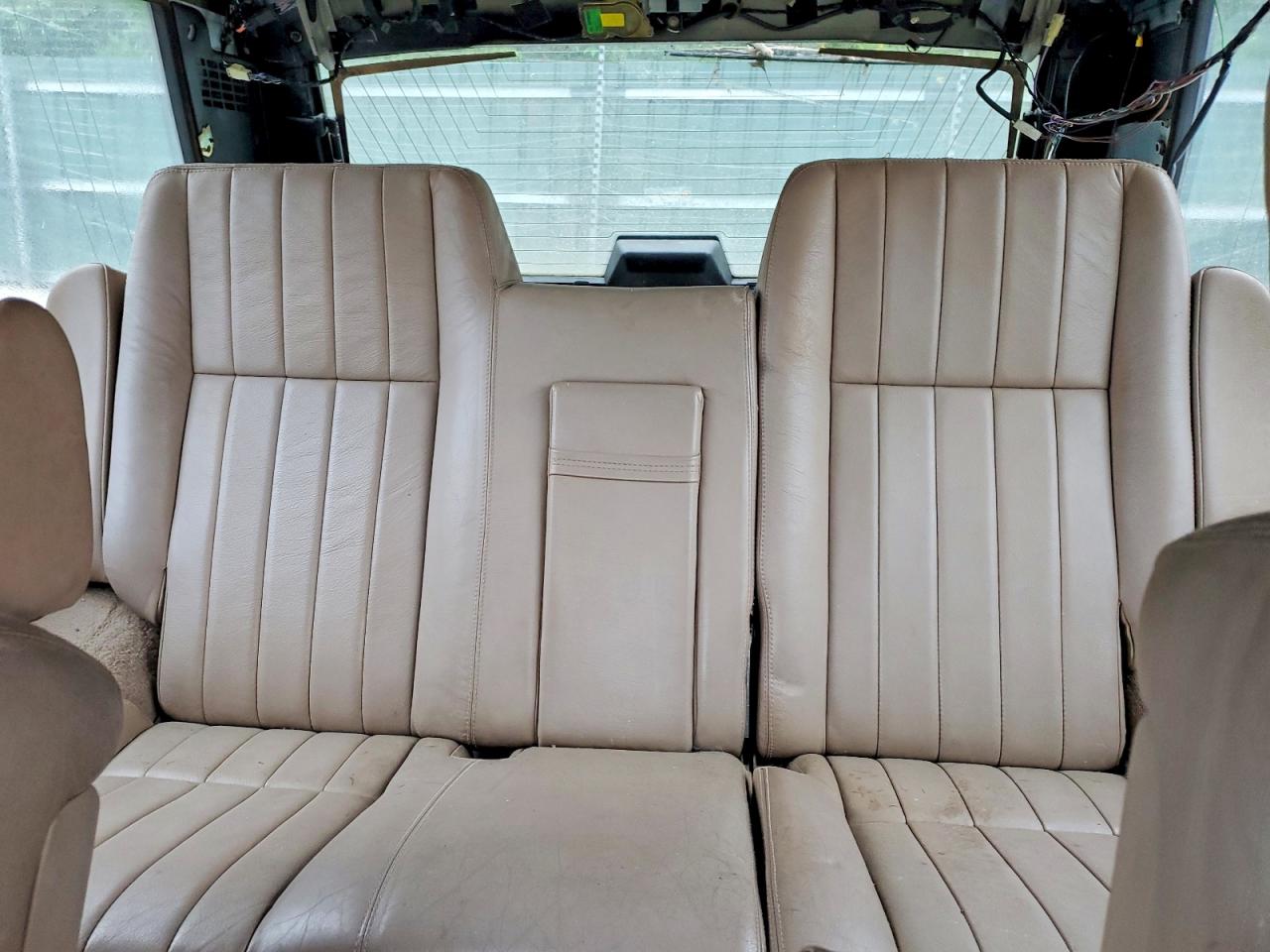 1993 Land Rover Range Rover White vin: SALHV1248PA627701
