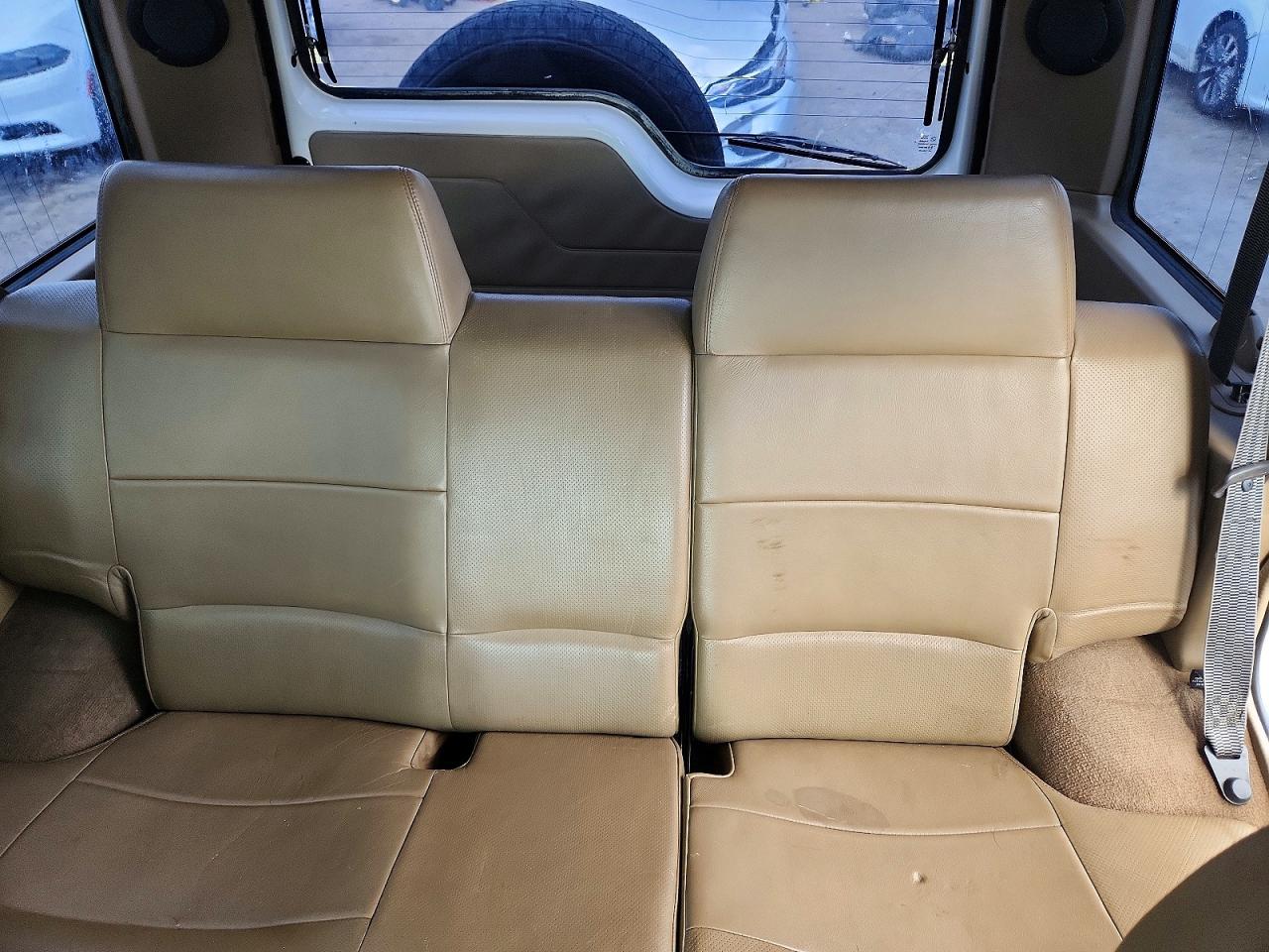 1997 Land Rover Discovery White vin: SALJY1246VA719704