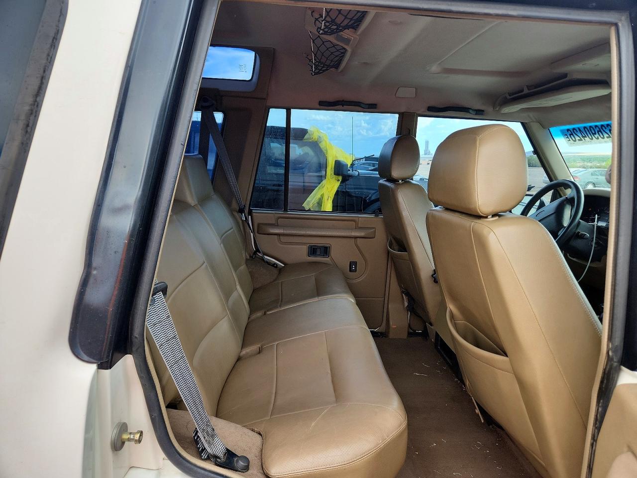 1997 Land Rover Discovery White vin: SALJY1246VA719704