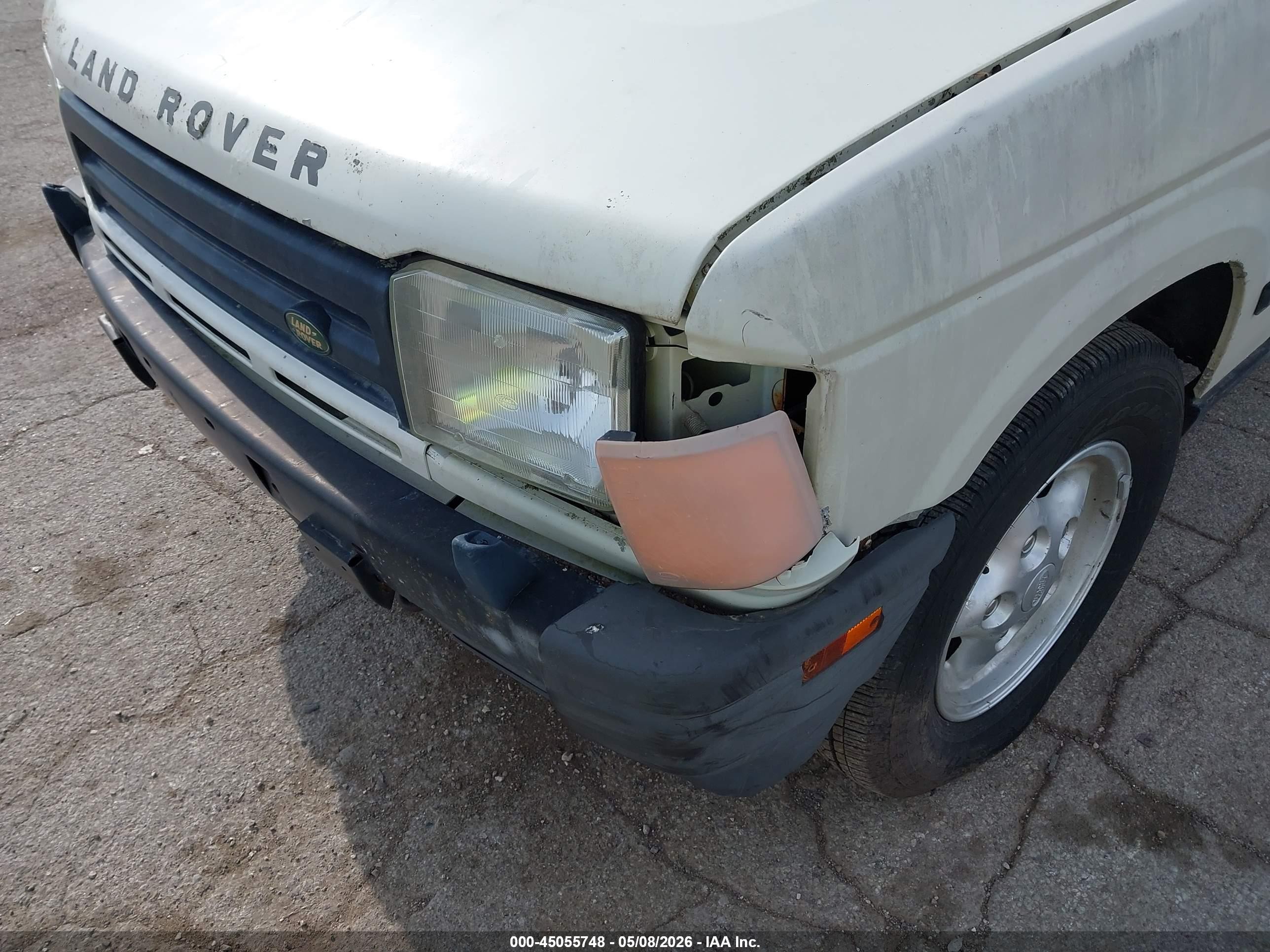 1998 Land Rover Discovery Le/ls White vin: SALJY1249WA789540