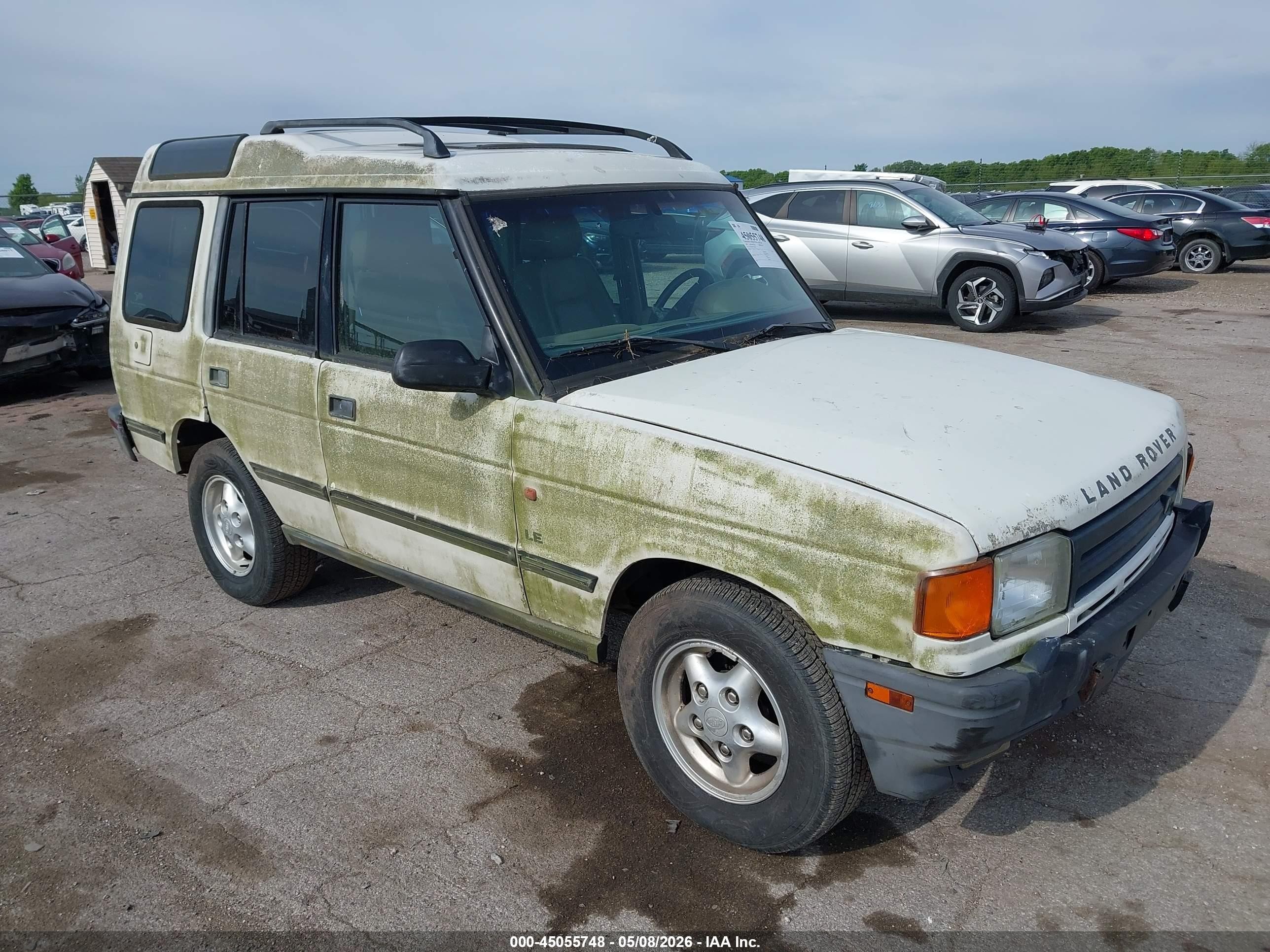 1998 Land Rover Discovery Le/ls White vin: SALJY1249WA789540