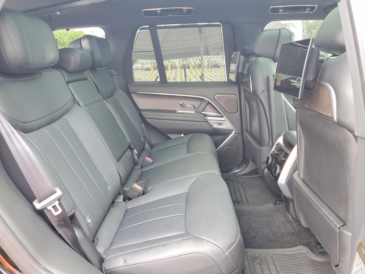 2024 Land Rover Range Rover Autobiography Gray vin: SALK19F44RA253584