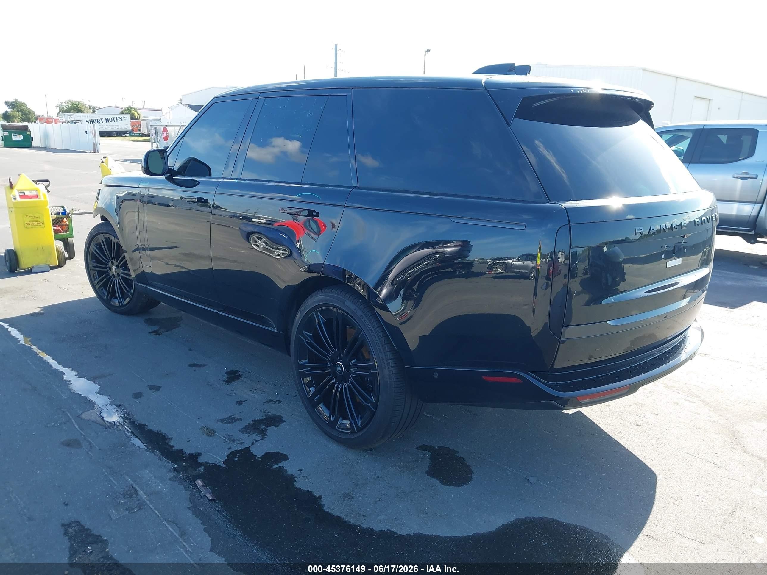 2025 Land Rover Range Rover P530 Se Black vin: SALKP9E96SA295093