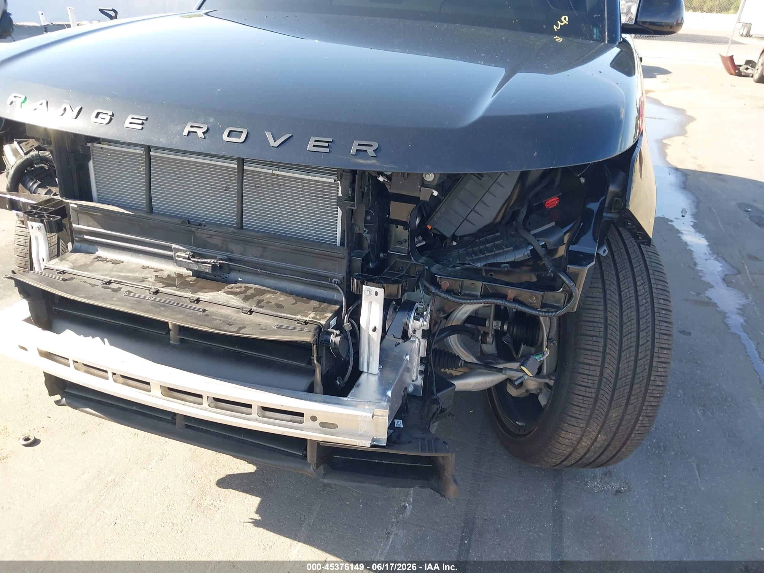 2025 Land Rover Range Rover P530 Se Black vin: SALKP9E96SA295093