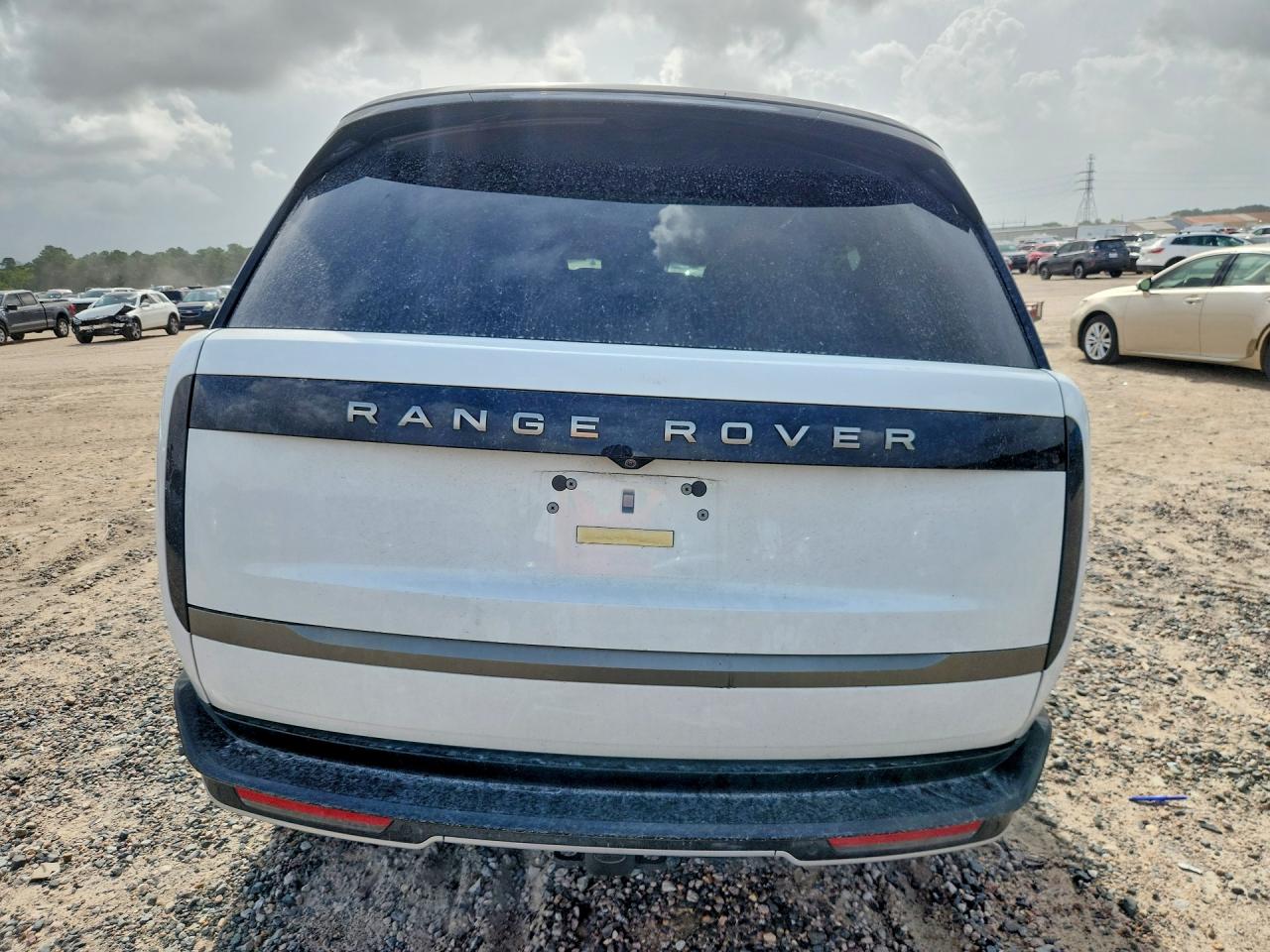 2025 Land Rover Range Rover Se White vin: SALKPBFU8SA293257